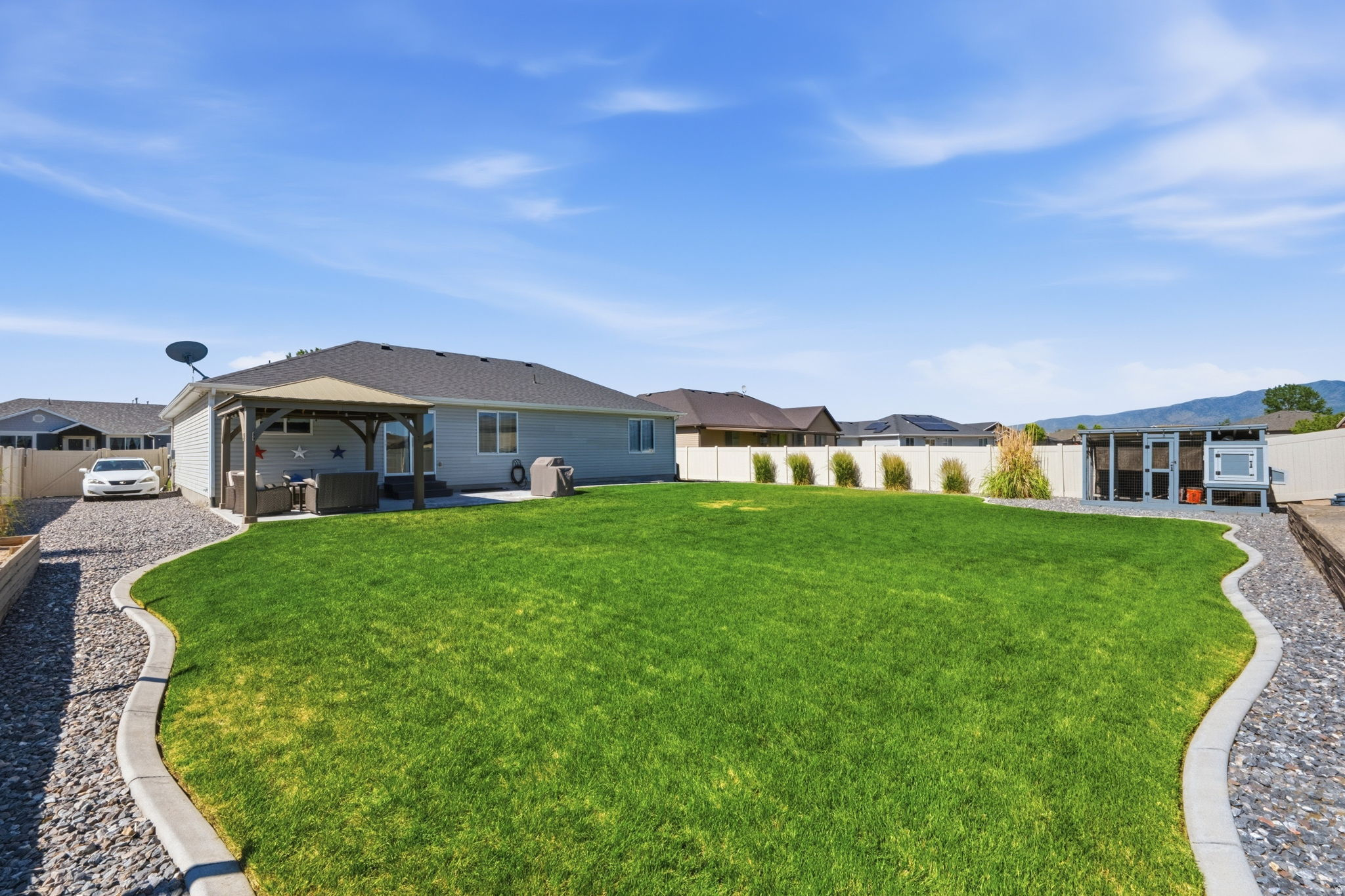 AUTUMN RIDGE - Residential