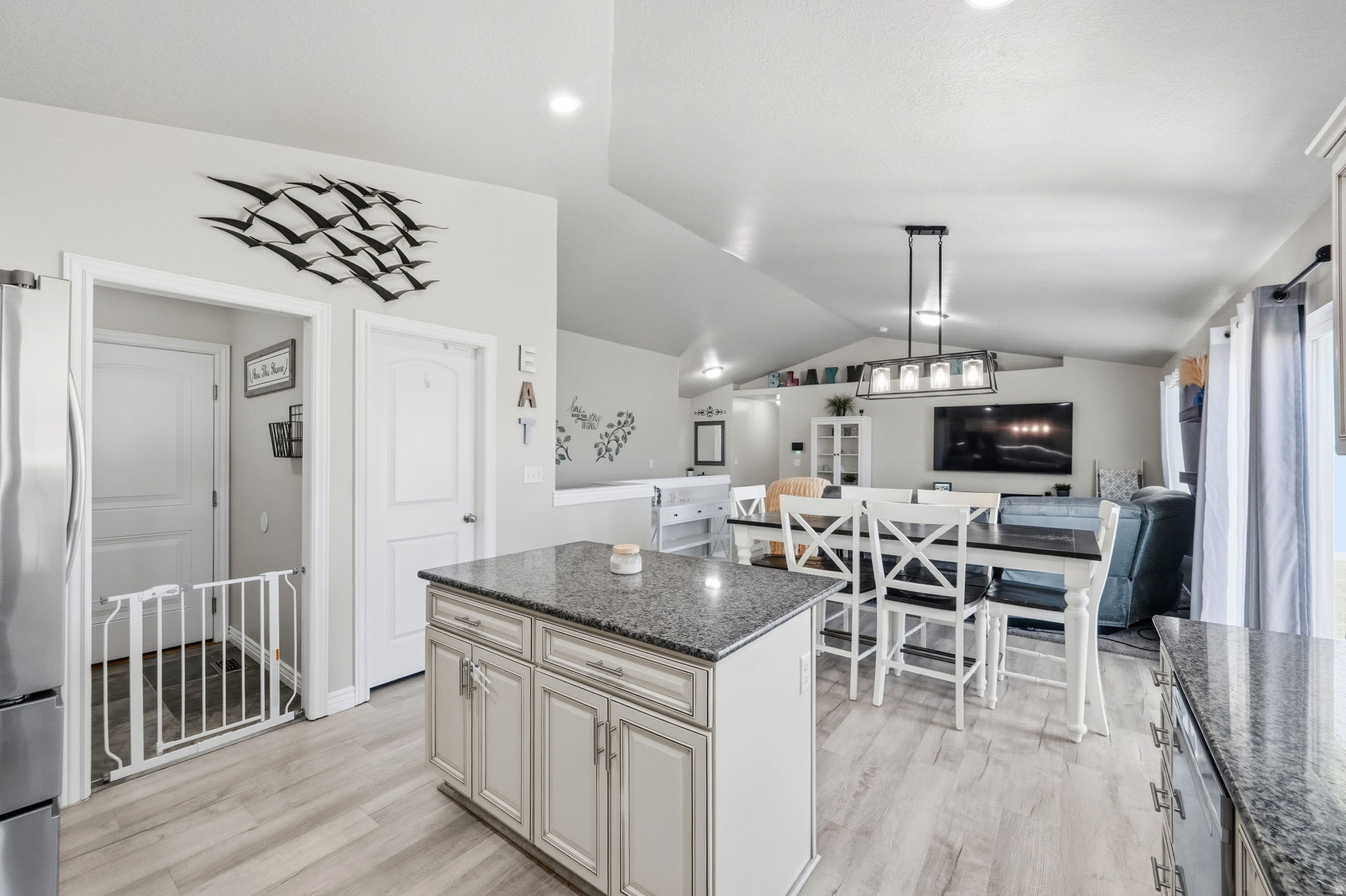 AUTUMN RIDGE - Residential