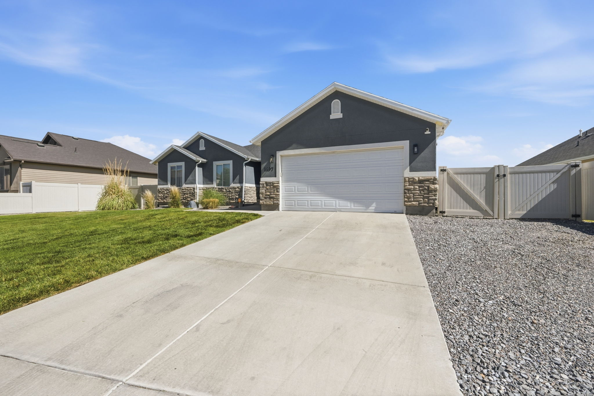 AUTUMN RIDGE - Residential