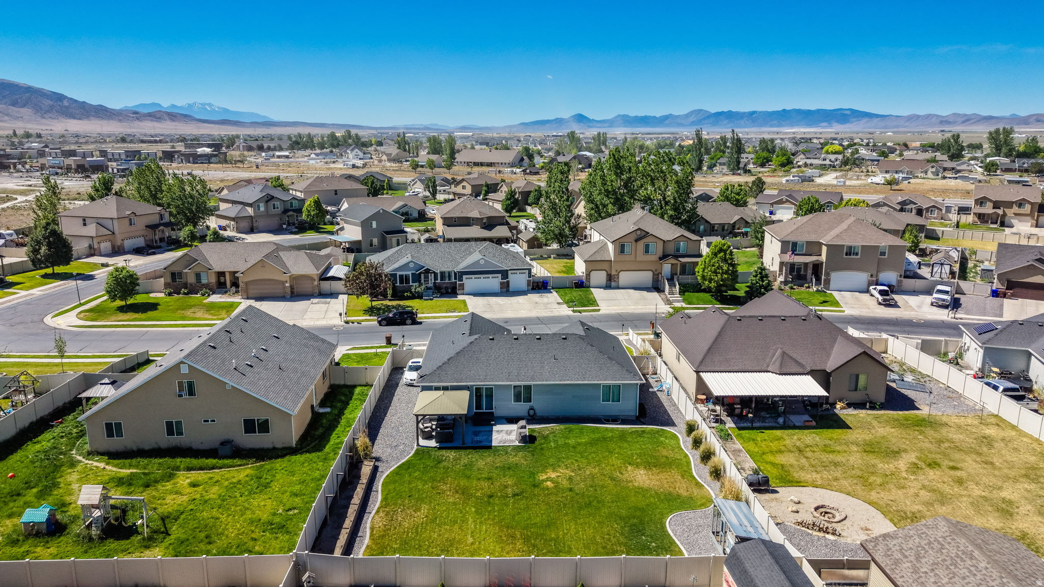 AUTUMN RIDGE - Residential