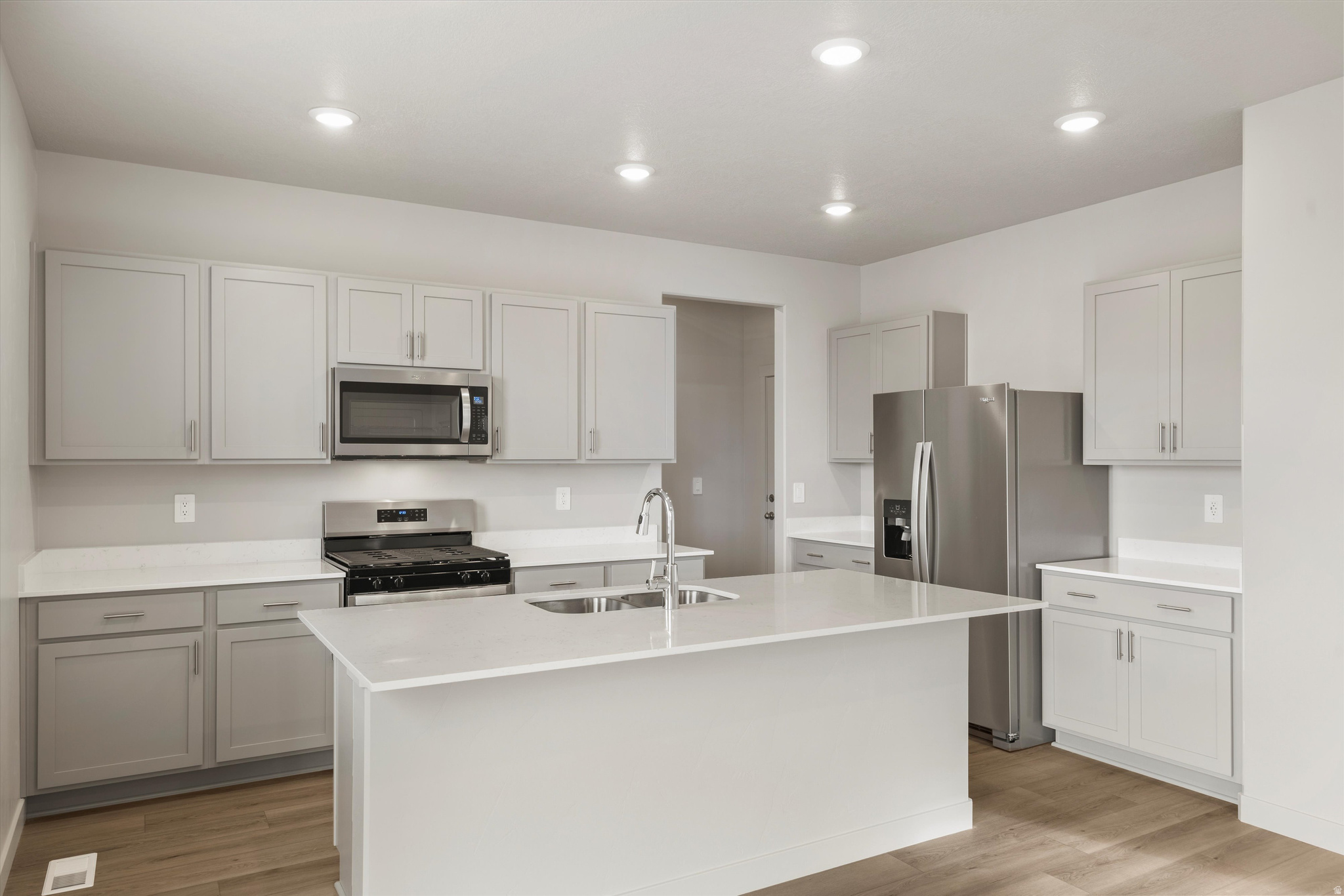 STRATTON ACRES - Residential