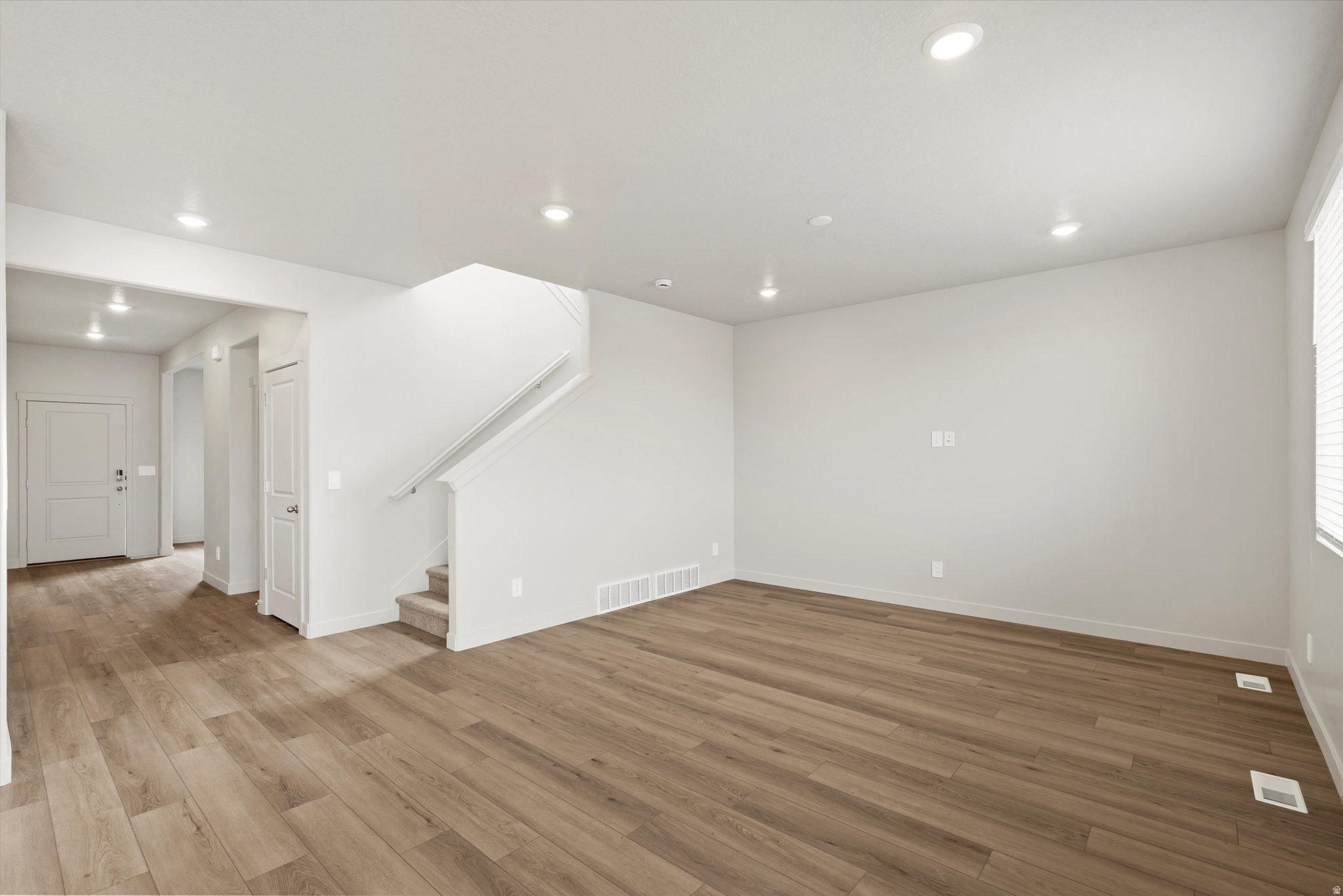 STRATTON ACRES - Residential