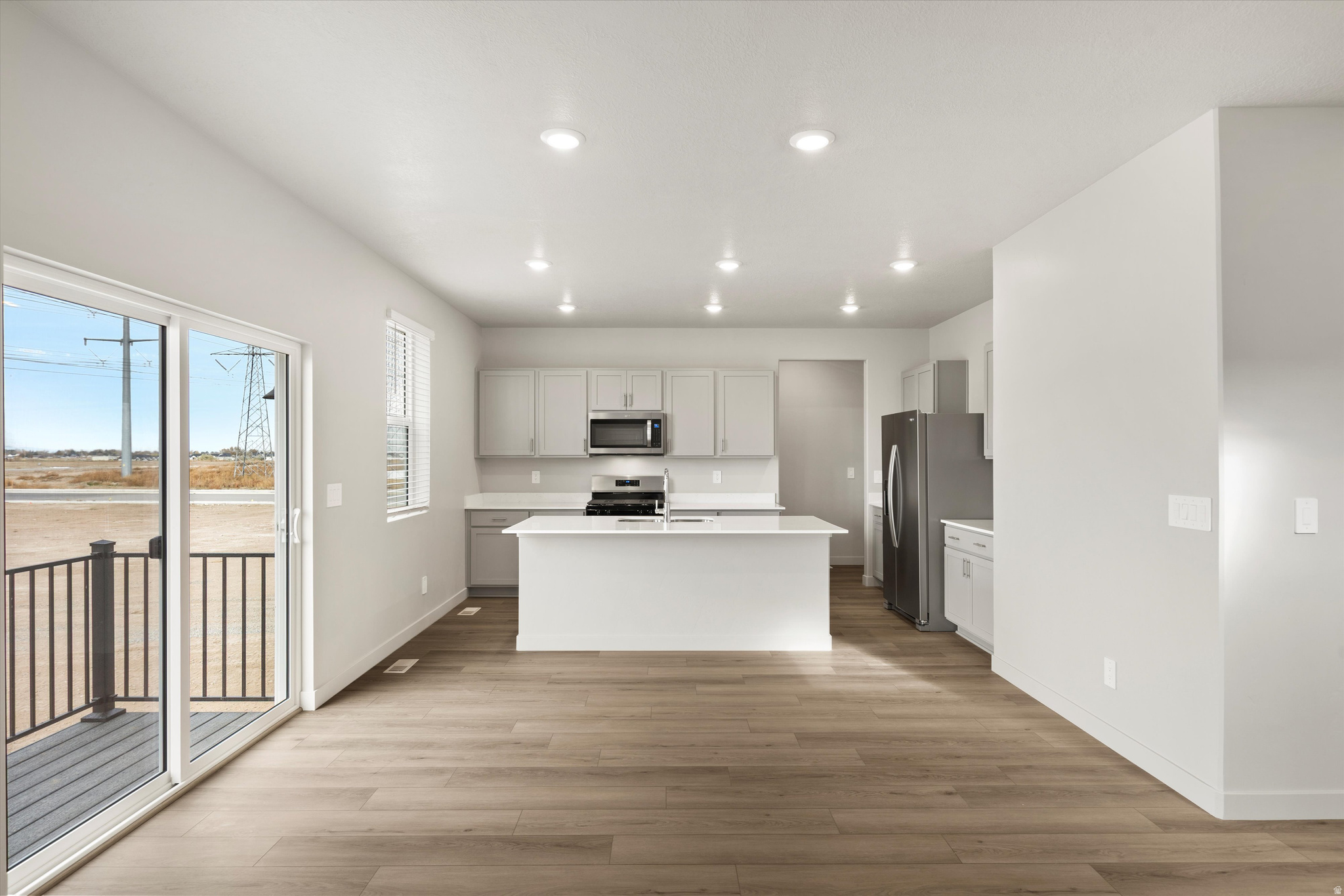 STRATTON ACRES - Residential