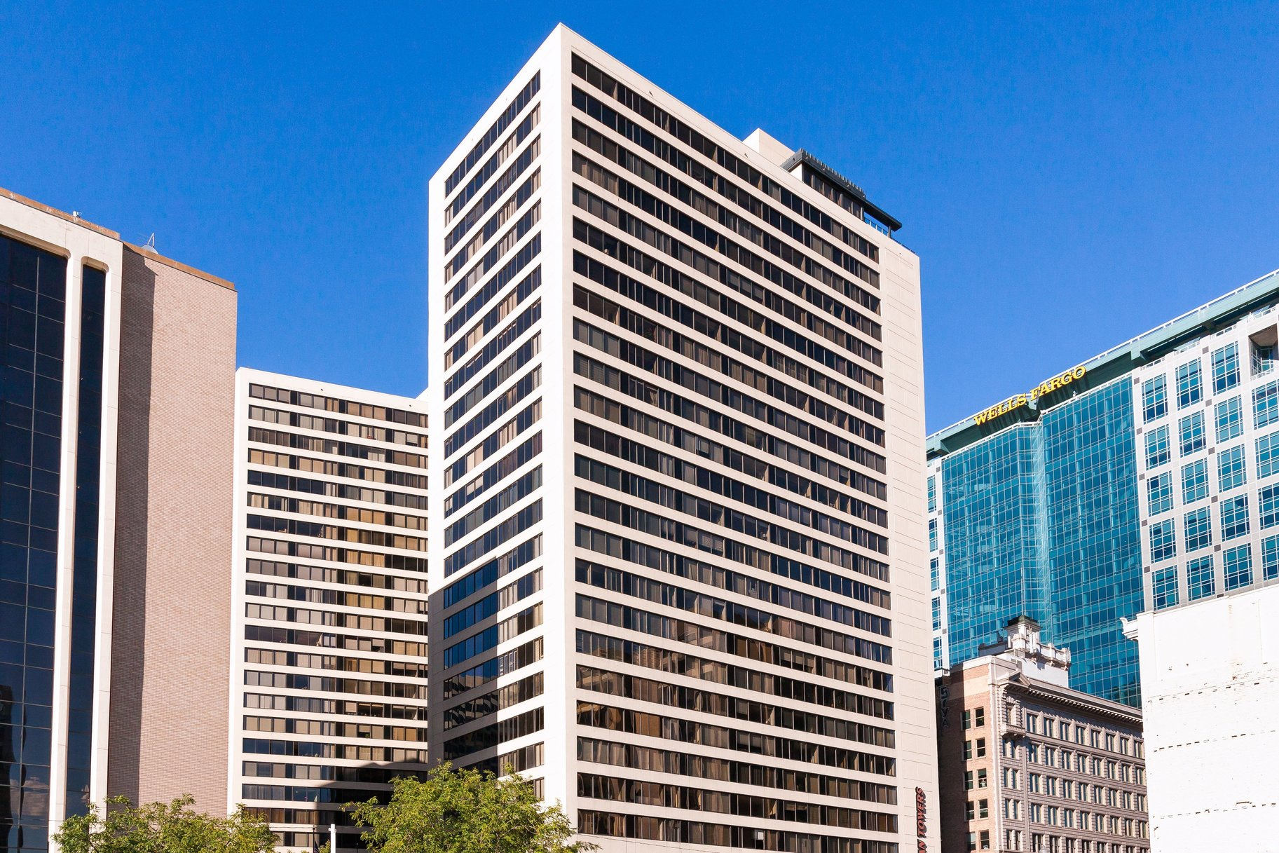 AMERICAN TOWERS - Residential