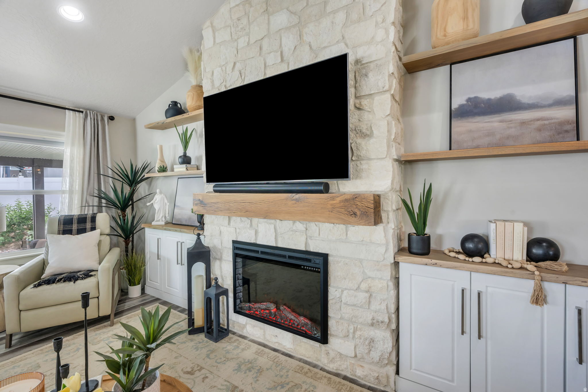 MOUNT LOAFER - Residential