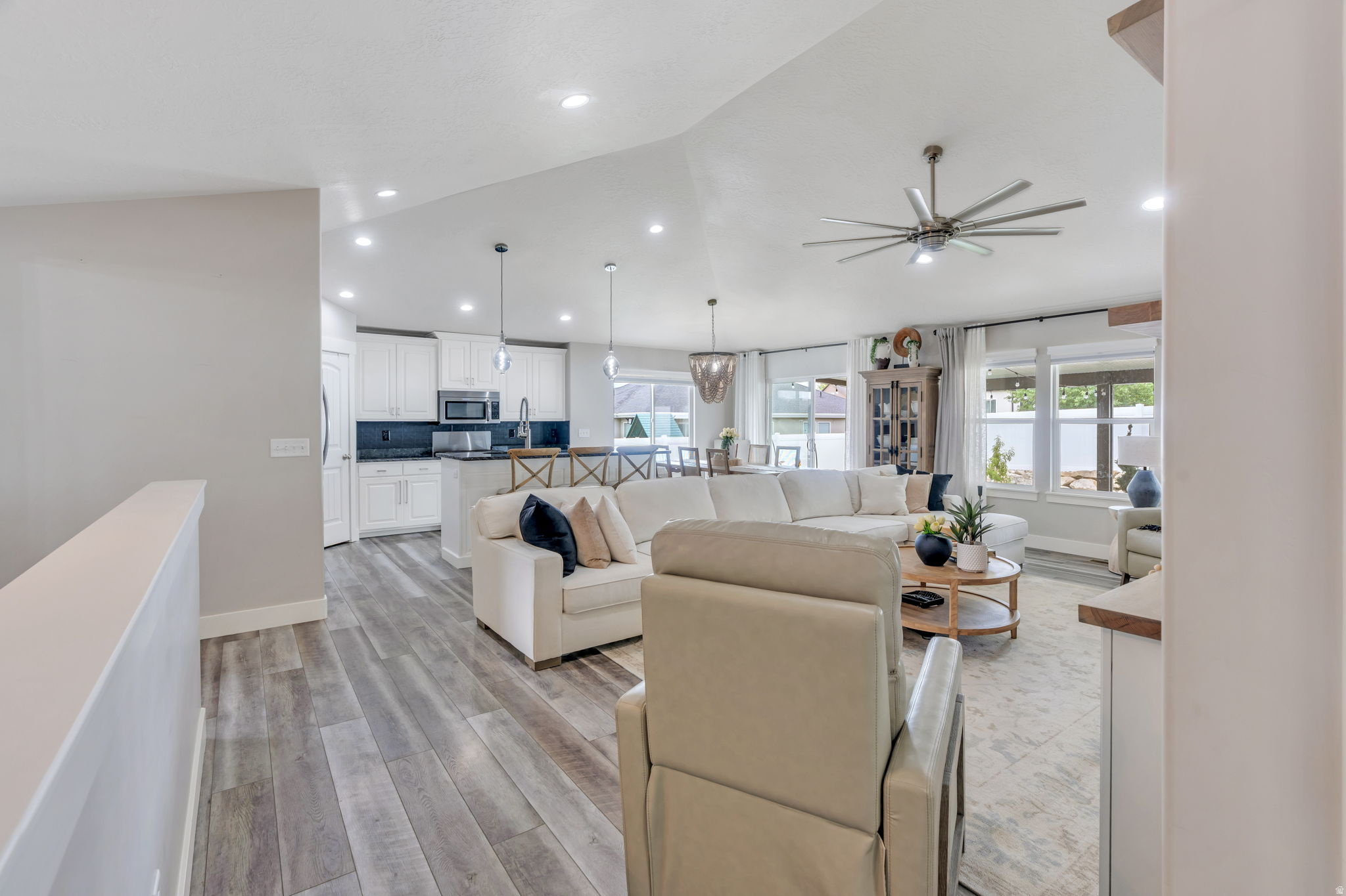 MOUNT LOAFER - Residential