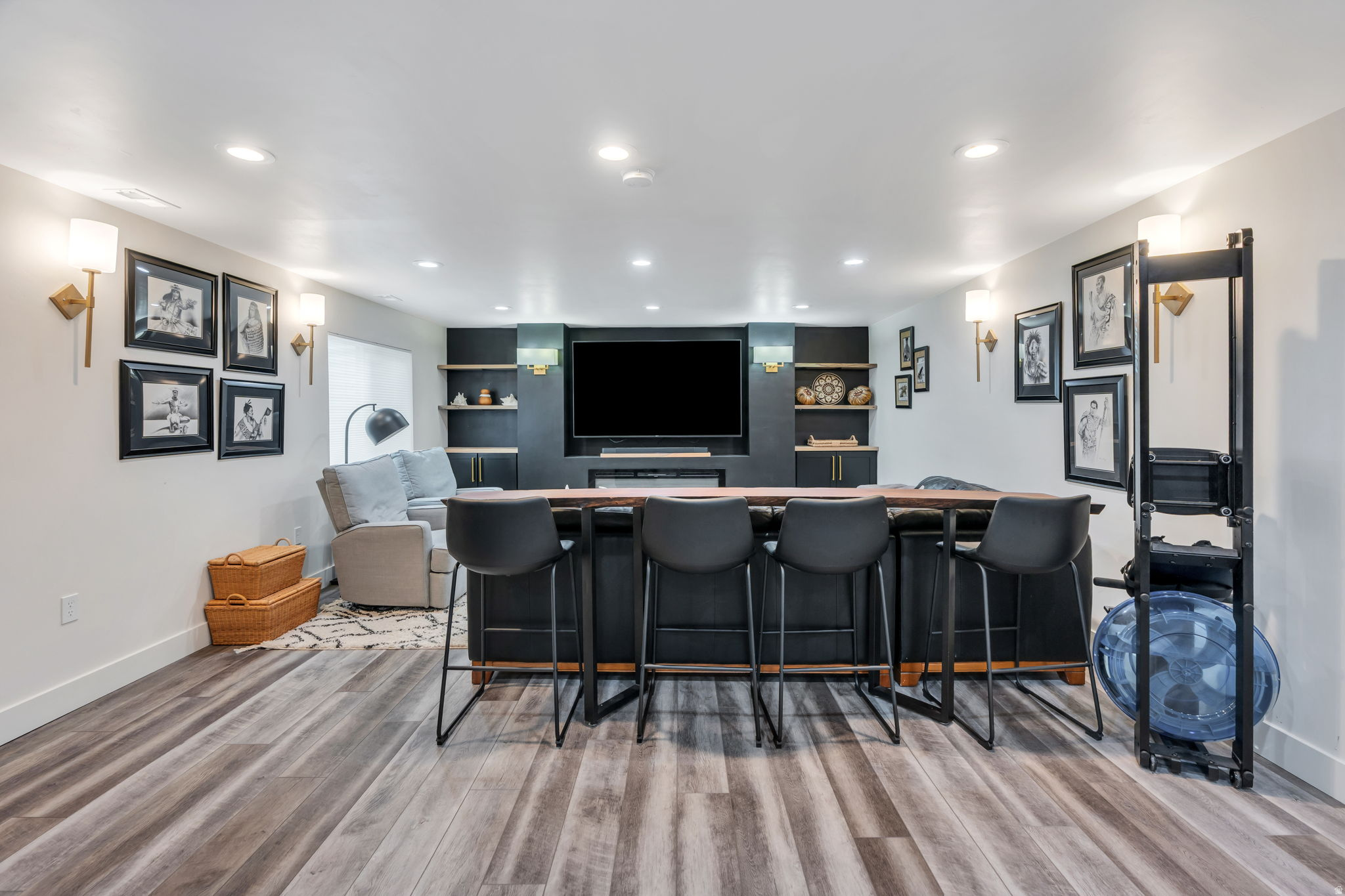 MOUNT LOAFER - Residential