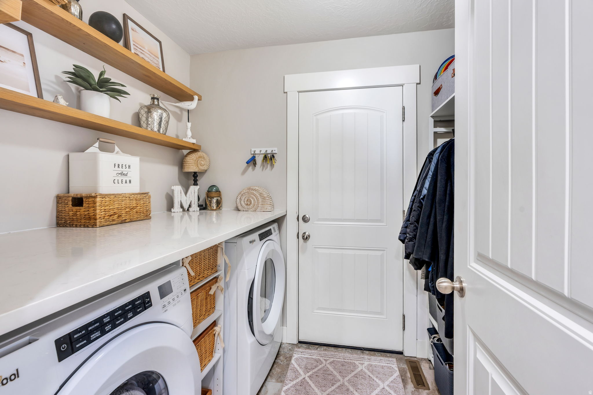 MOUNT LOAFER - Residential