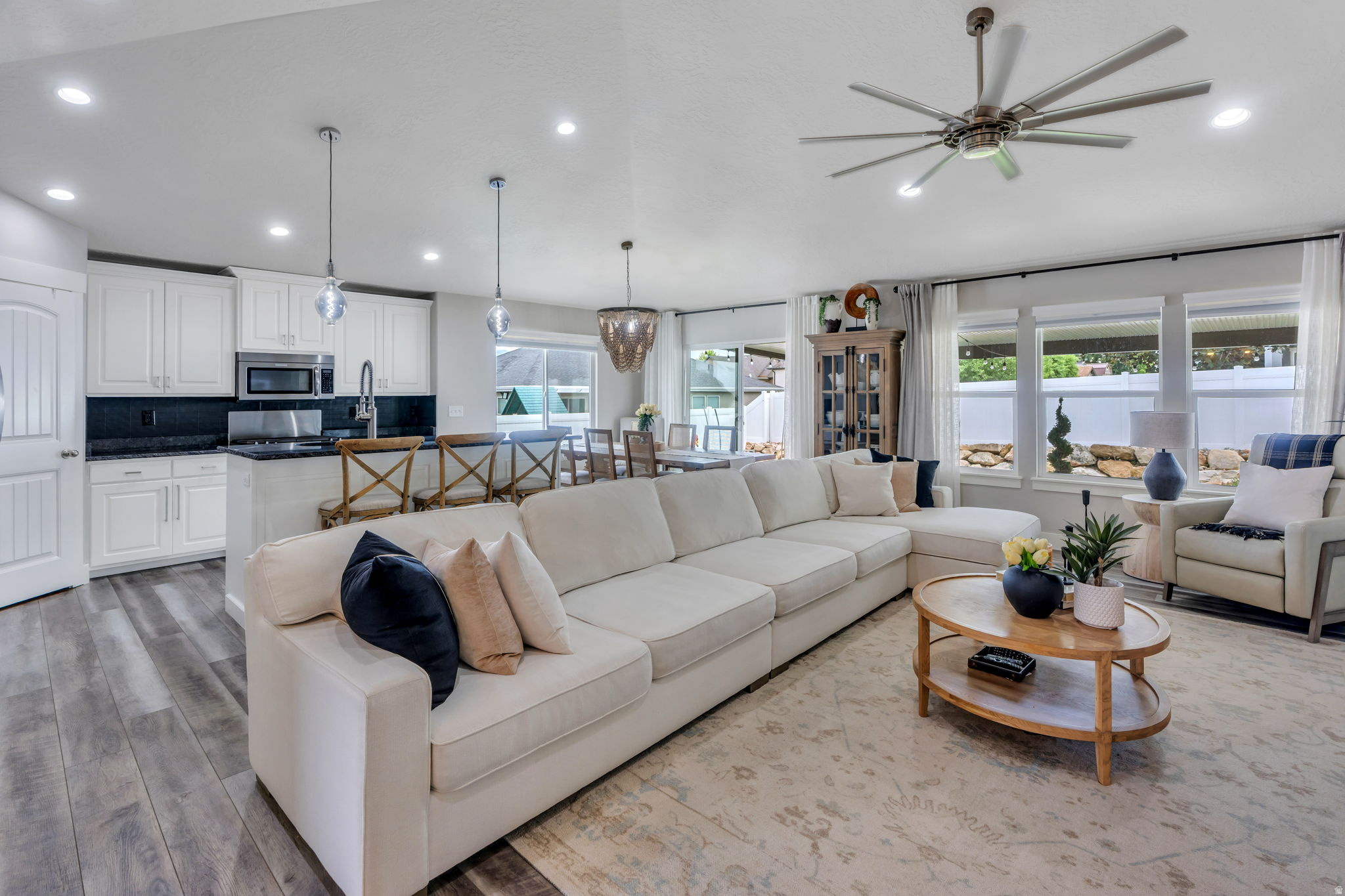 MOUNT LOAFER - Residential