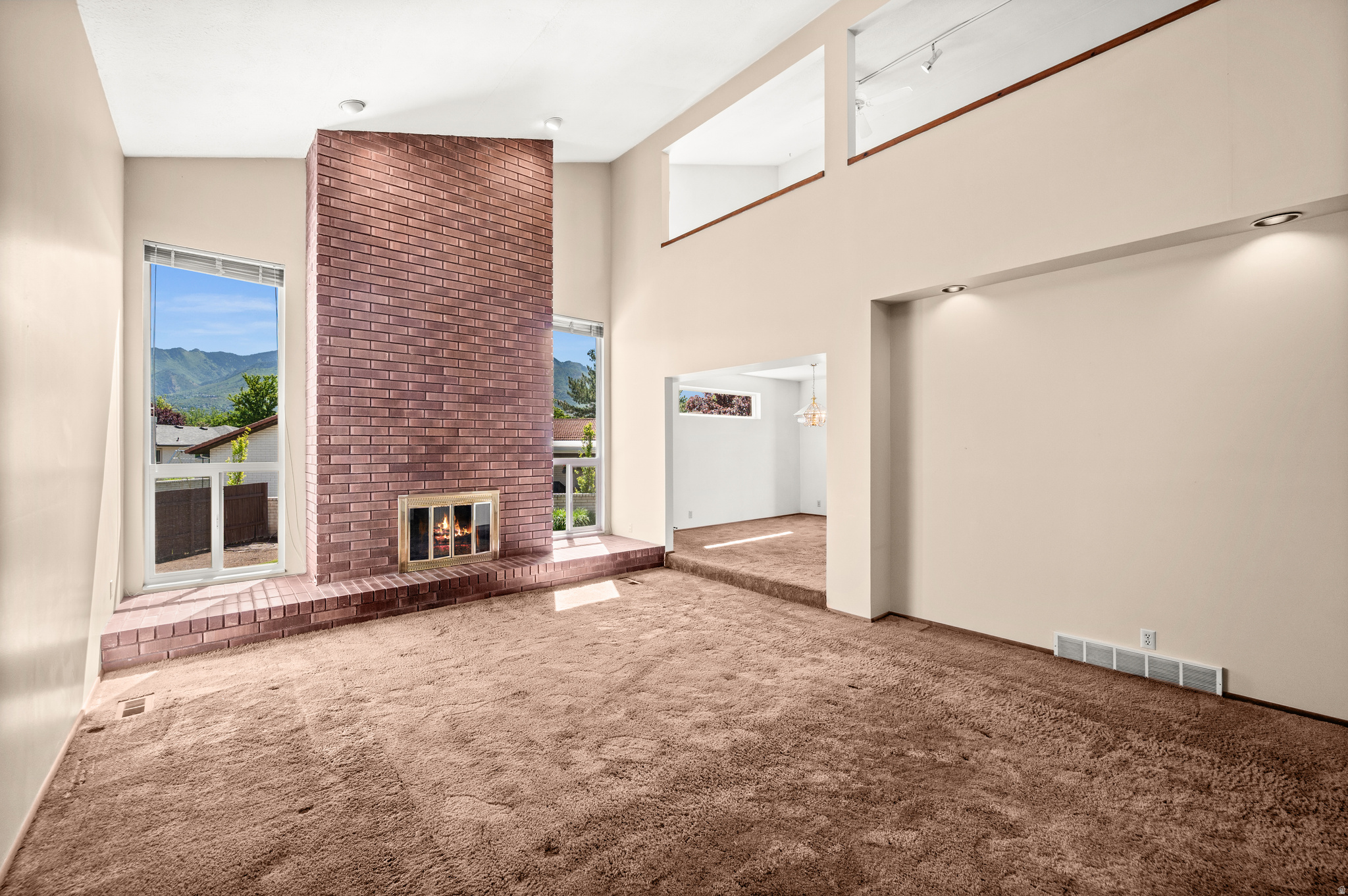 HOLLADAY GROVE - Residential