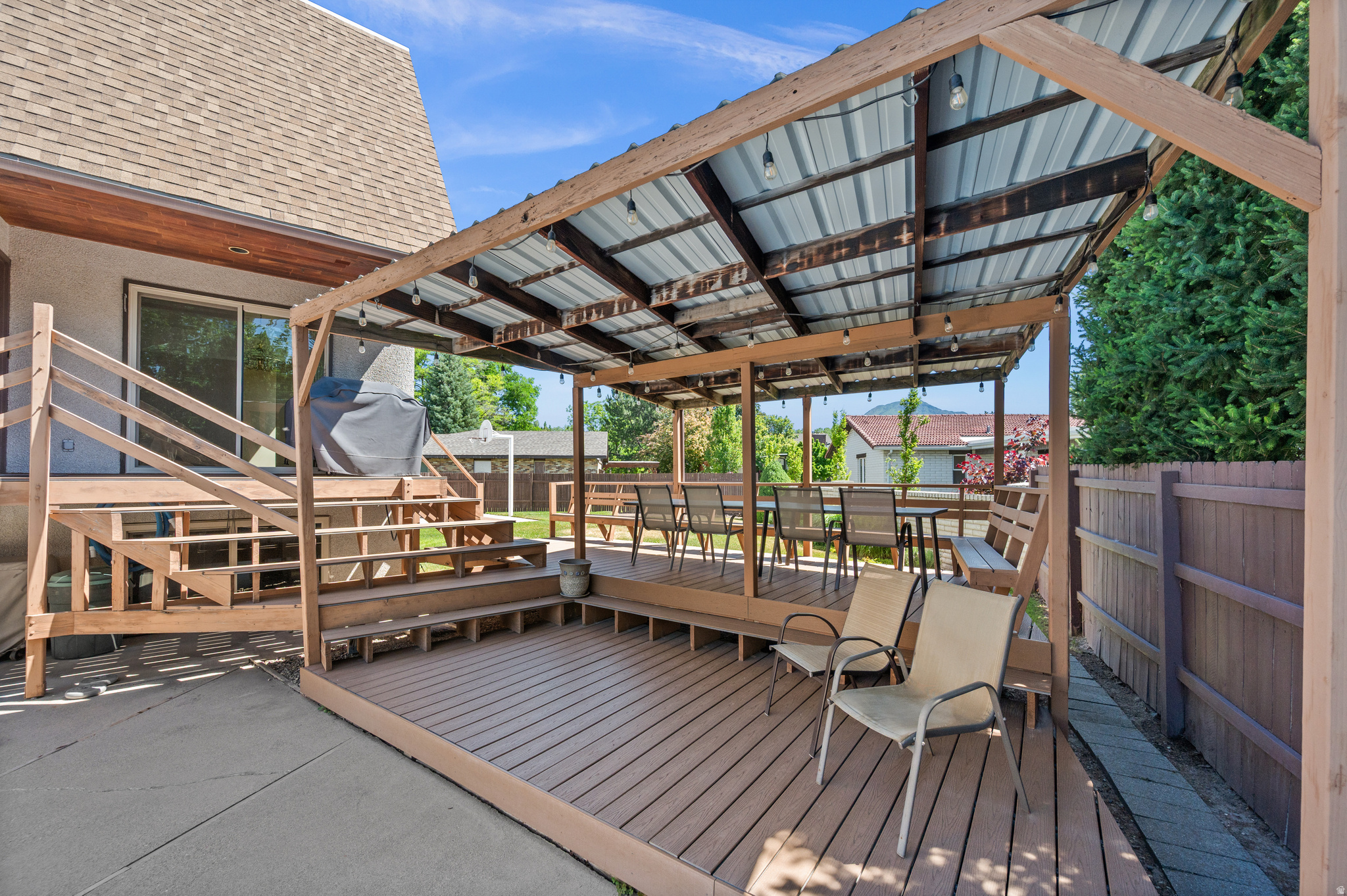 HOLLADAY GROVE - Residential