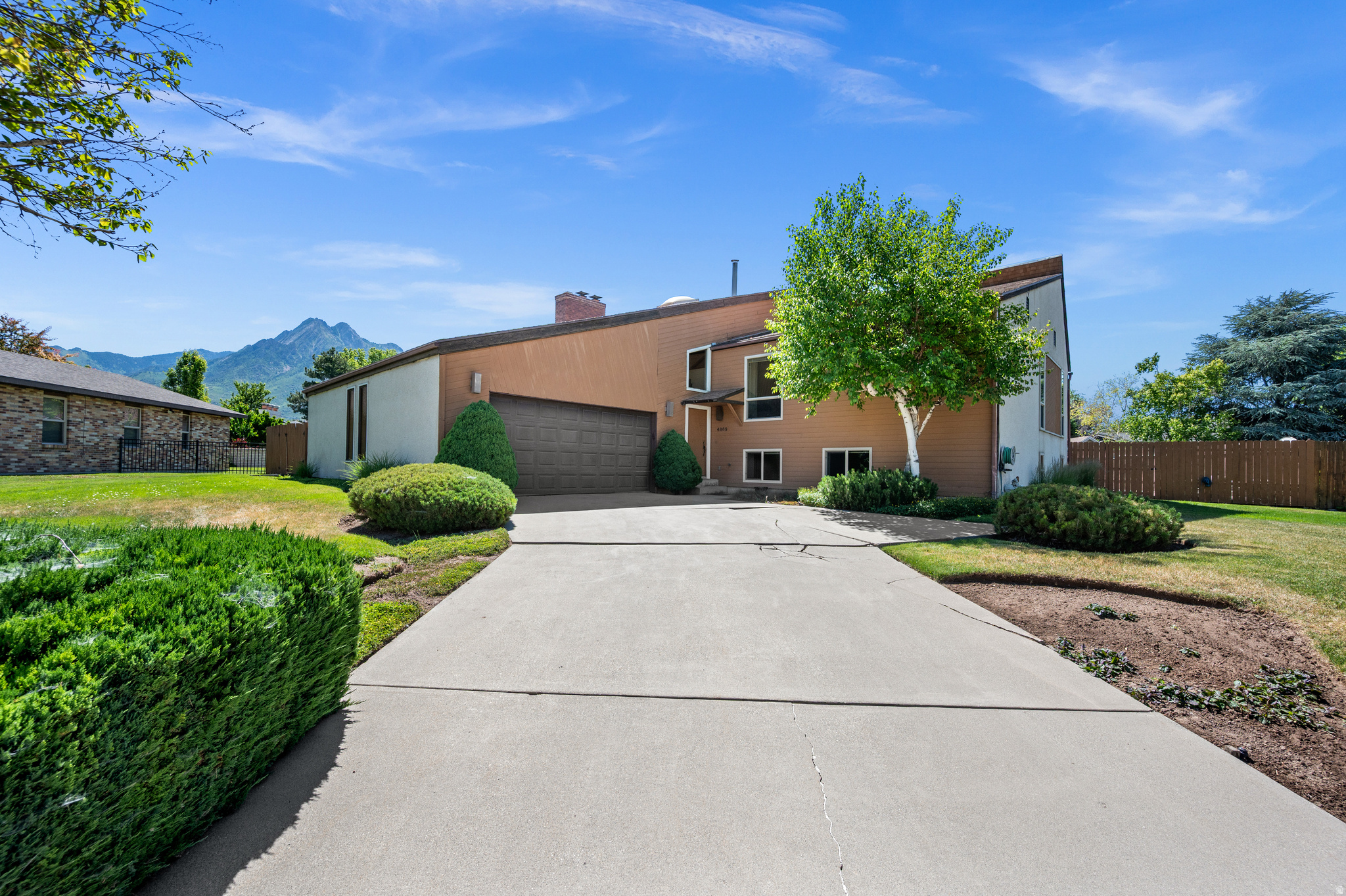 HOLLADAY GROVE - Residential