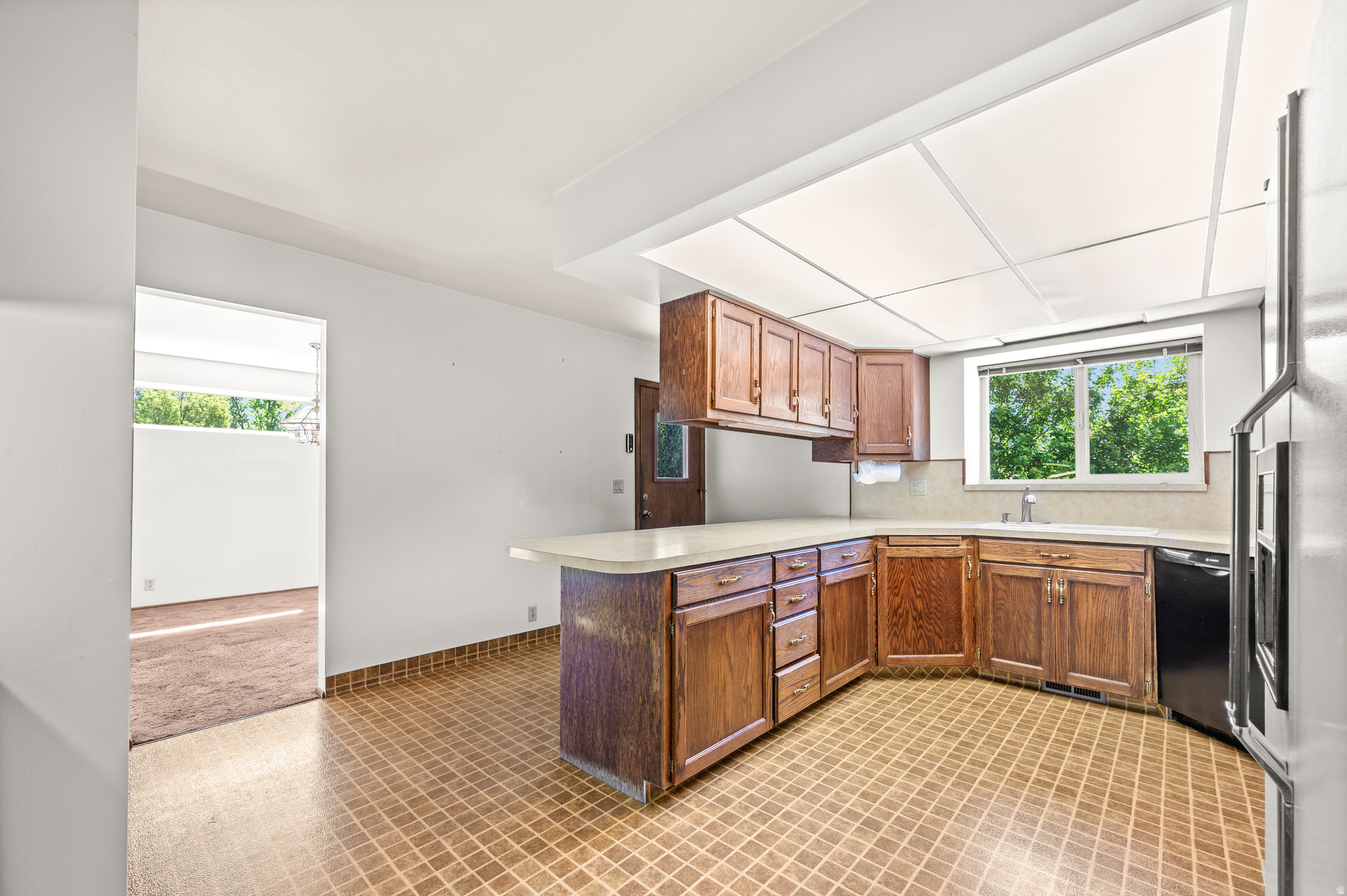 HOLLADAY GROVE - Residential