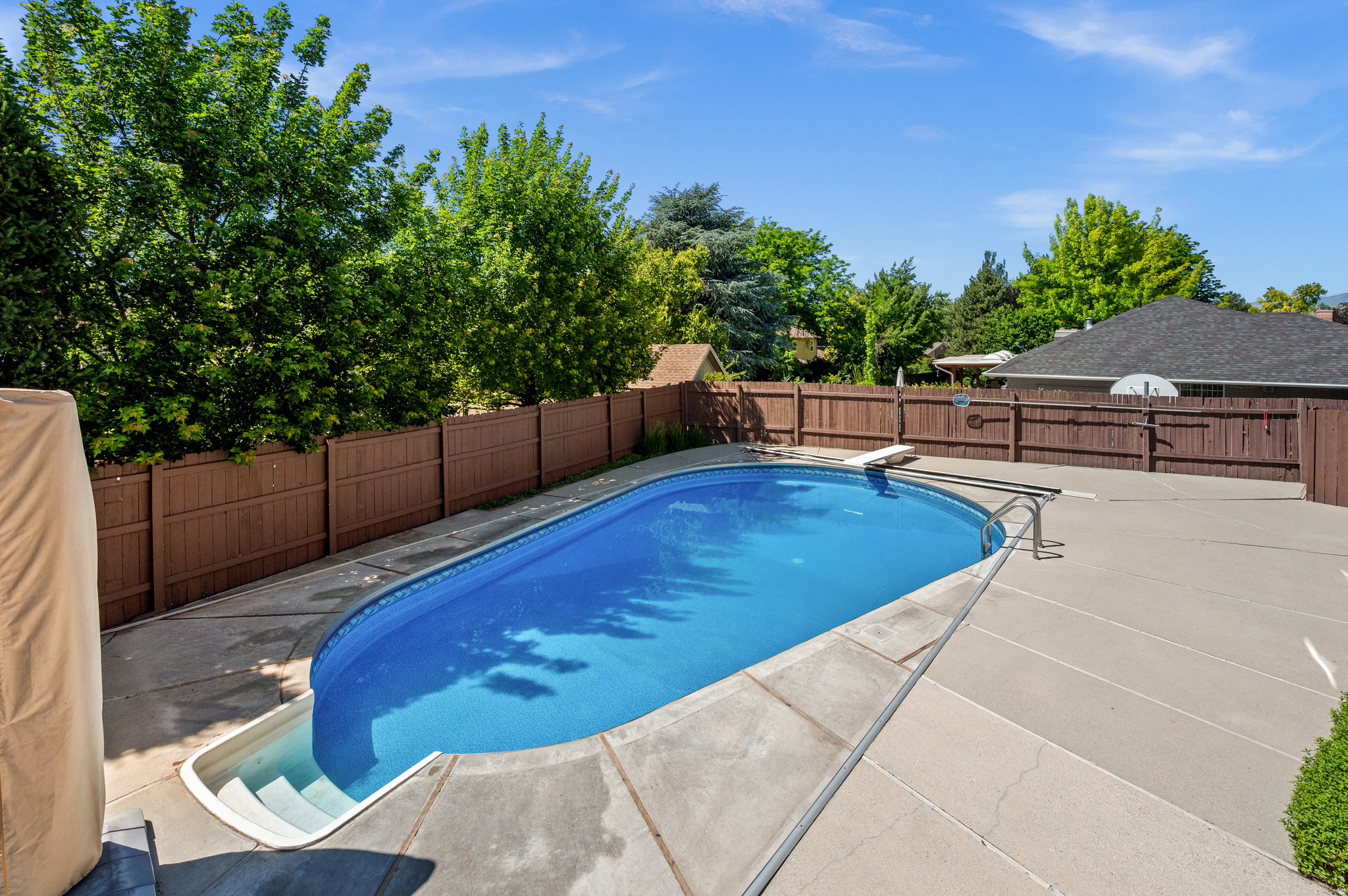 HOLLADAY GROVE - Residential