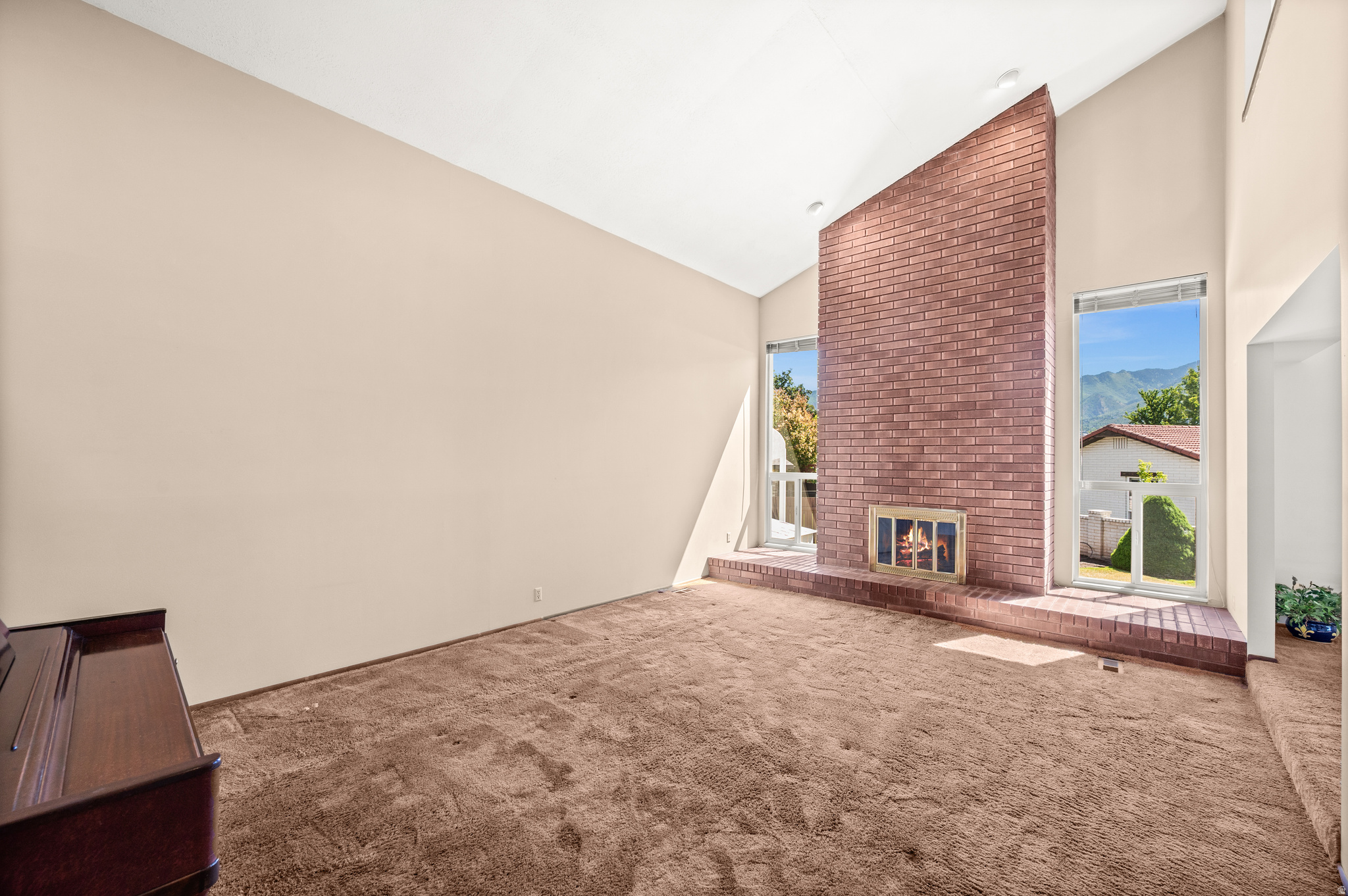 HOLLADAY GROVE - Residential