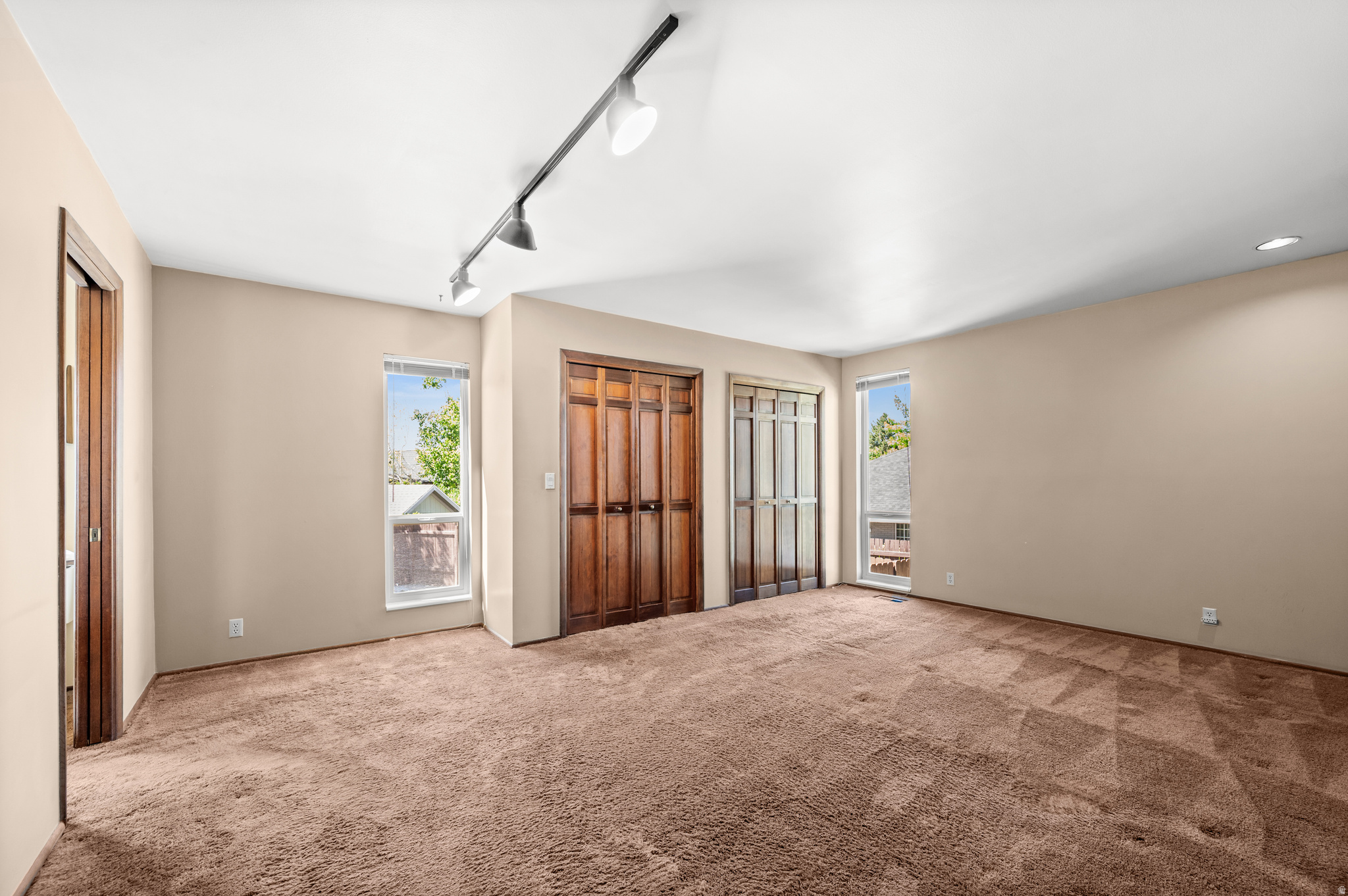 HOLLADAY GROVE - Residential