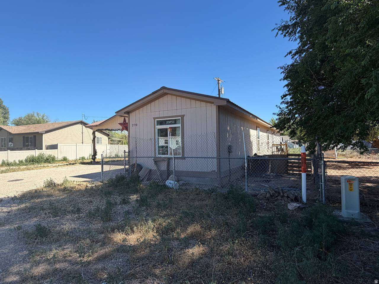 B HANCOCK MOBILE HOME - Residential