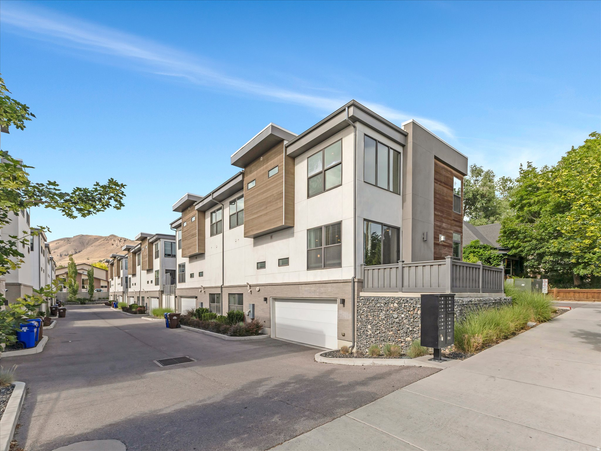 DISTRICT - Residential