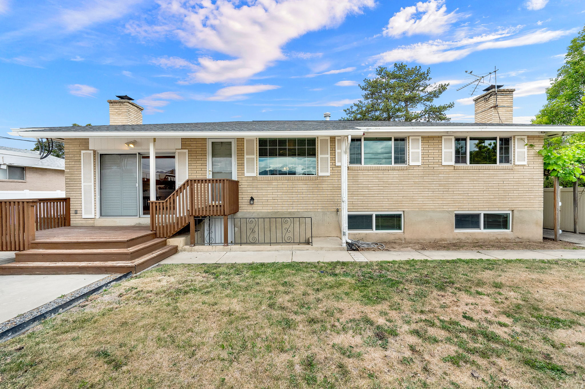 MEADOWBROOK FARMS - Residential