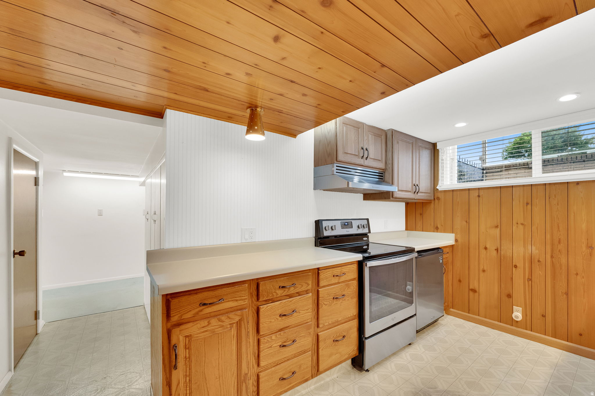 MEADOWBROOK FARMS - Residential