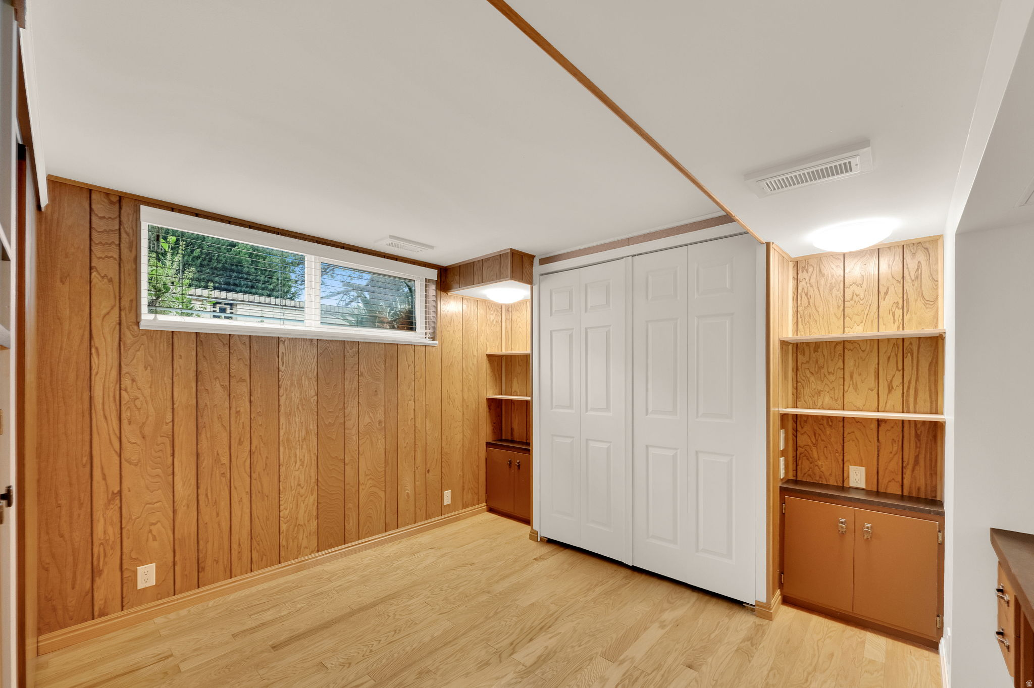 MEADOWBROOK FARMS - Residential
