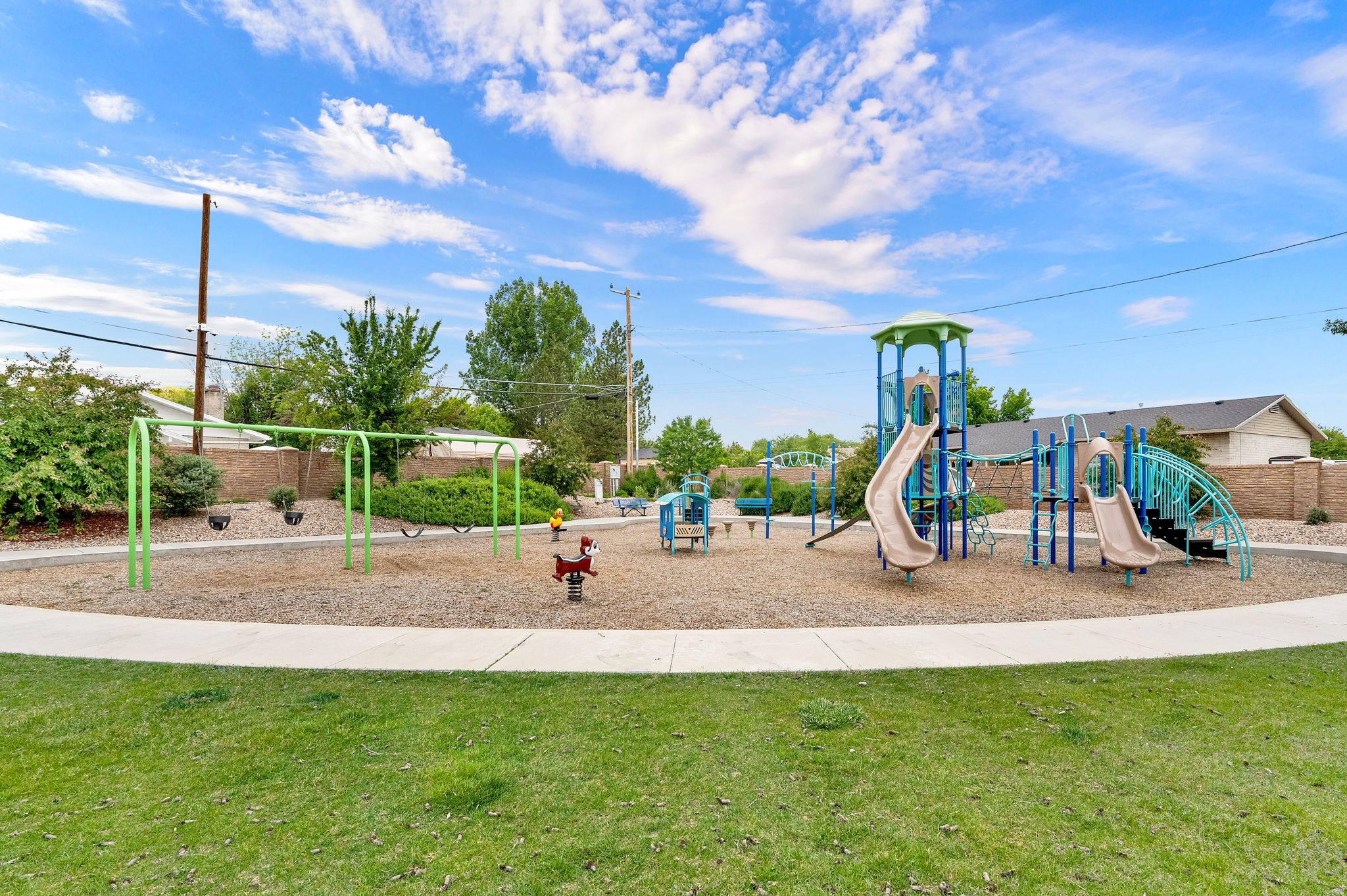 MEADOWBROOK FARMS - Residential