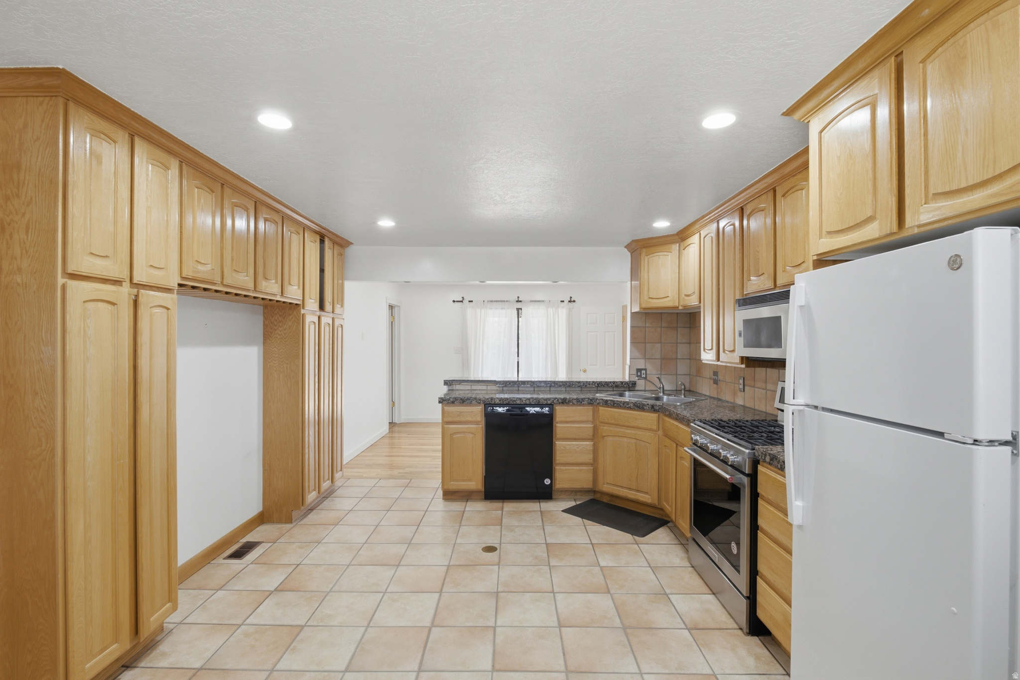 HOFFMAN HEIGHTS - Residential