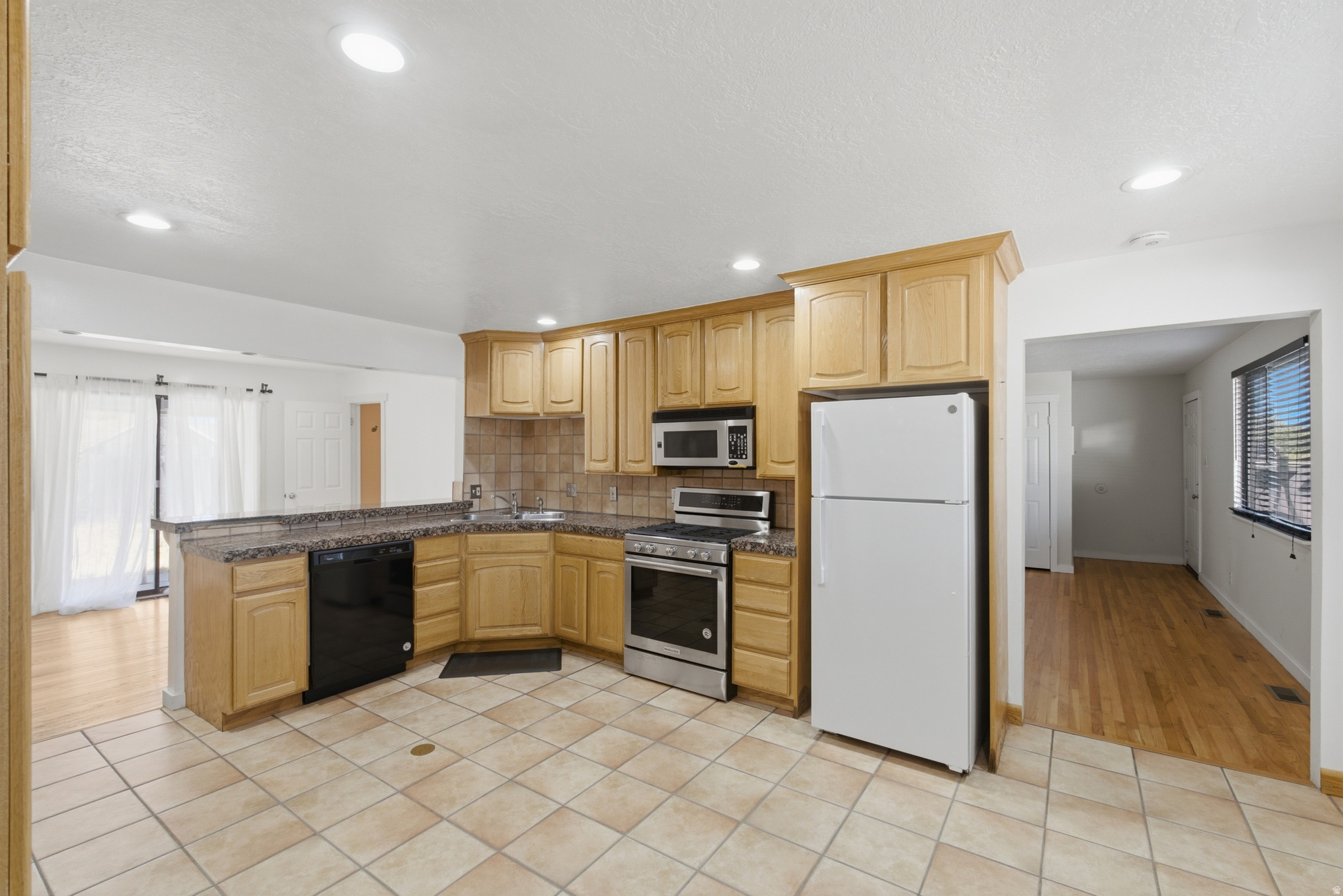 HOFFMAN HEIGHTS - Residential