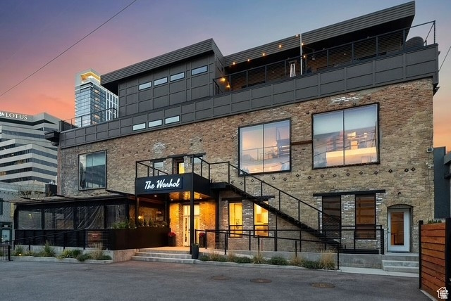 THE WARHOL LOFTS - Residential