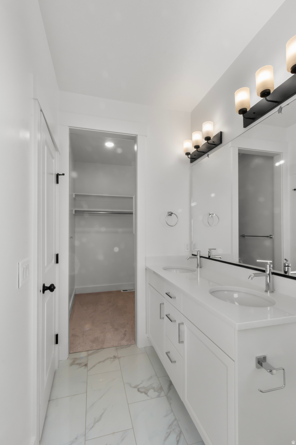 RIVERS EDGE - Residential