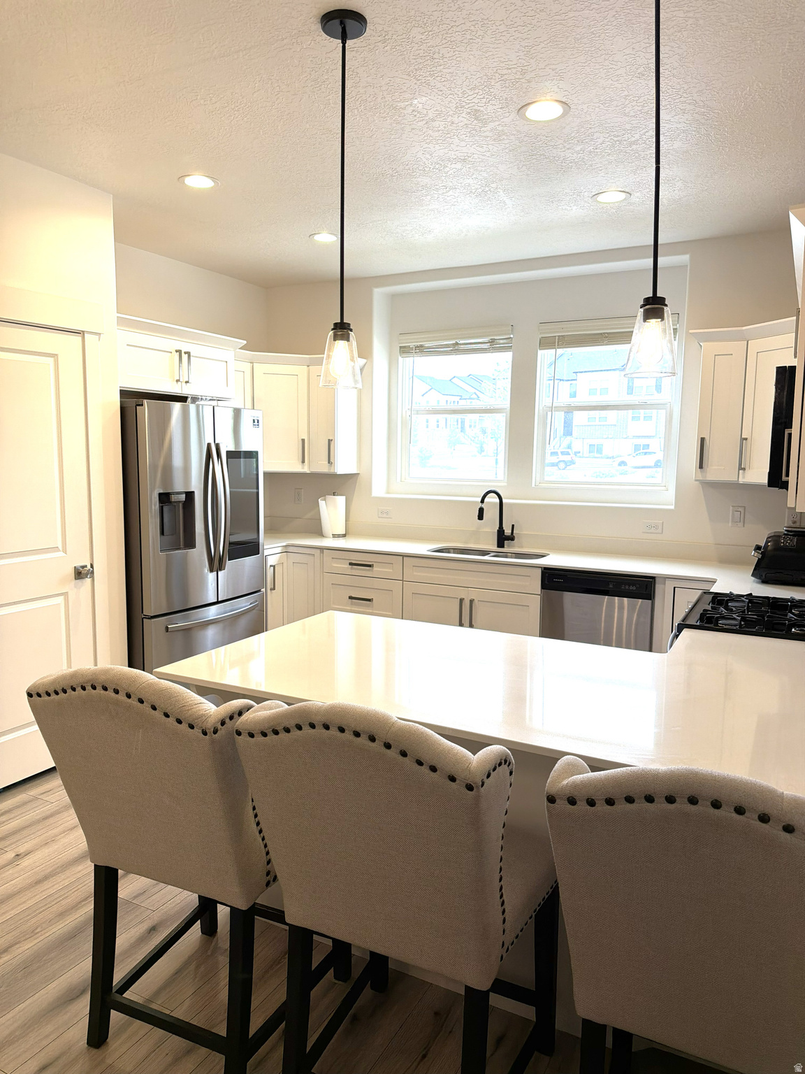 MOUNTAIN RIDGE - Residential