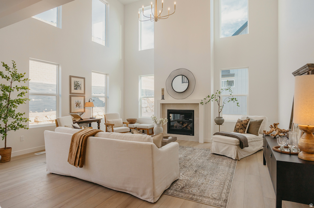 CANYON POINT - Residential