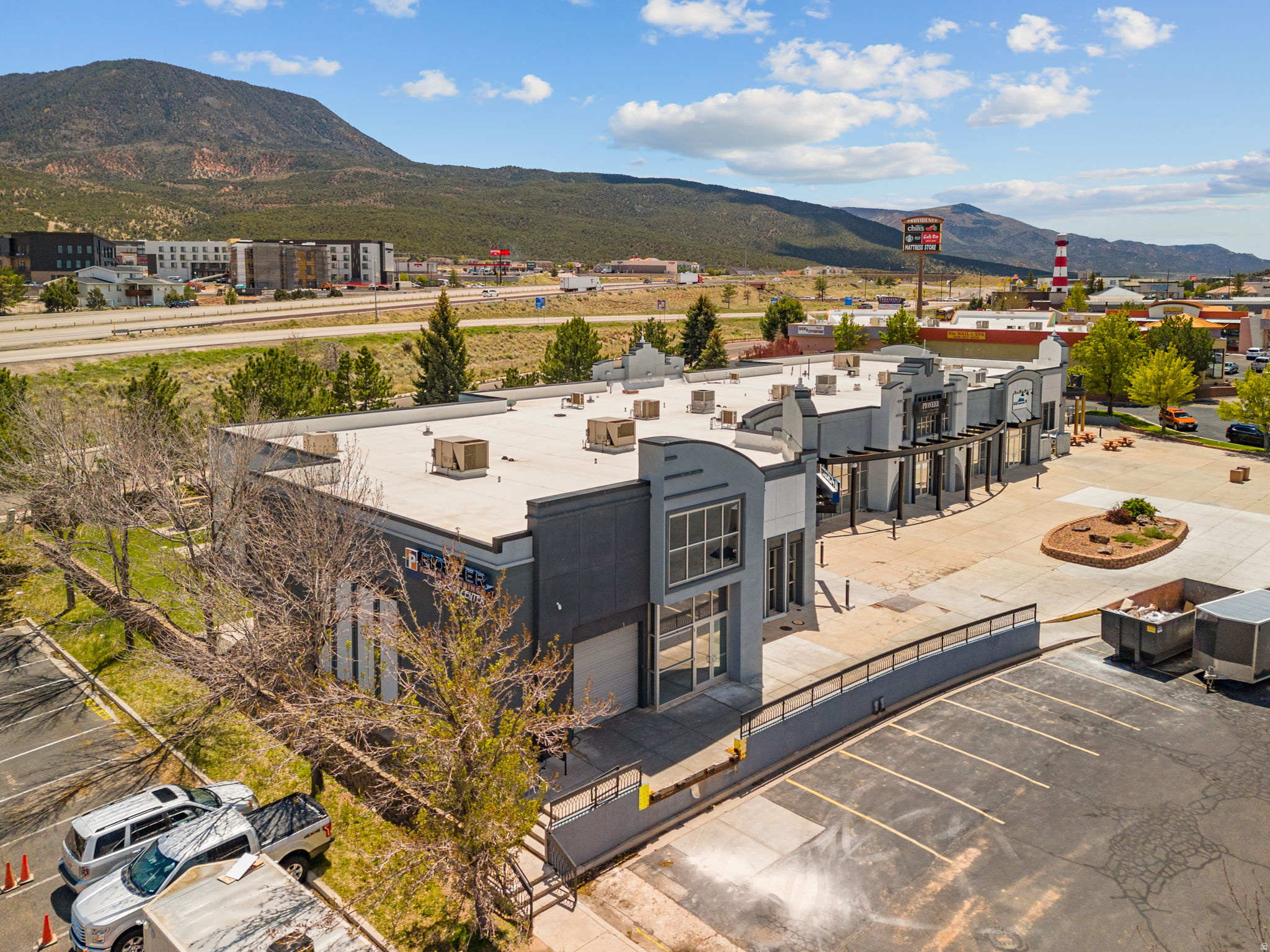 PIONEER PLAZA - Commercial Lease