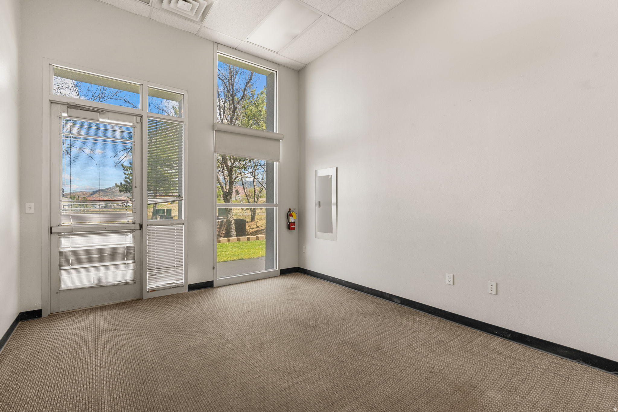 PIONEER PLAZA - Commercial Lease