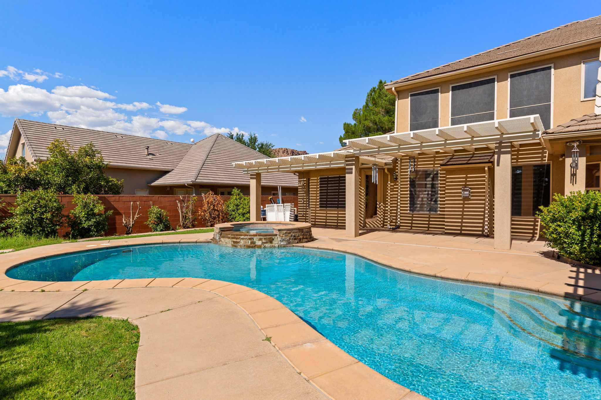 RANCHO VISTA ESTATES - Residential