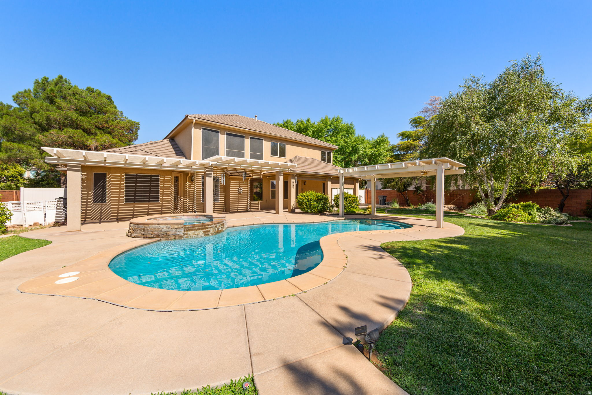 RANCHO VISTA ESTATES - Residential