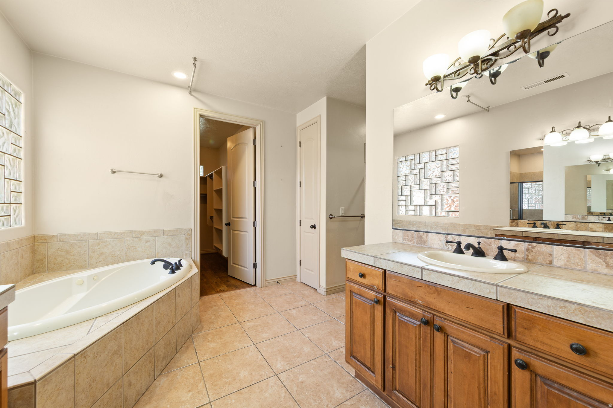 RANCHO VISTA ESTATES - Residential