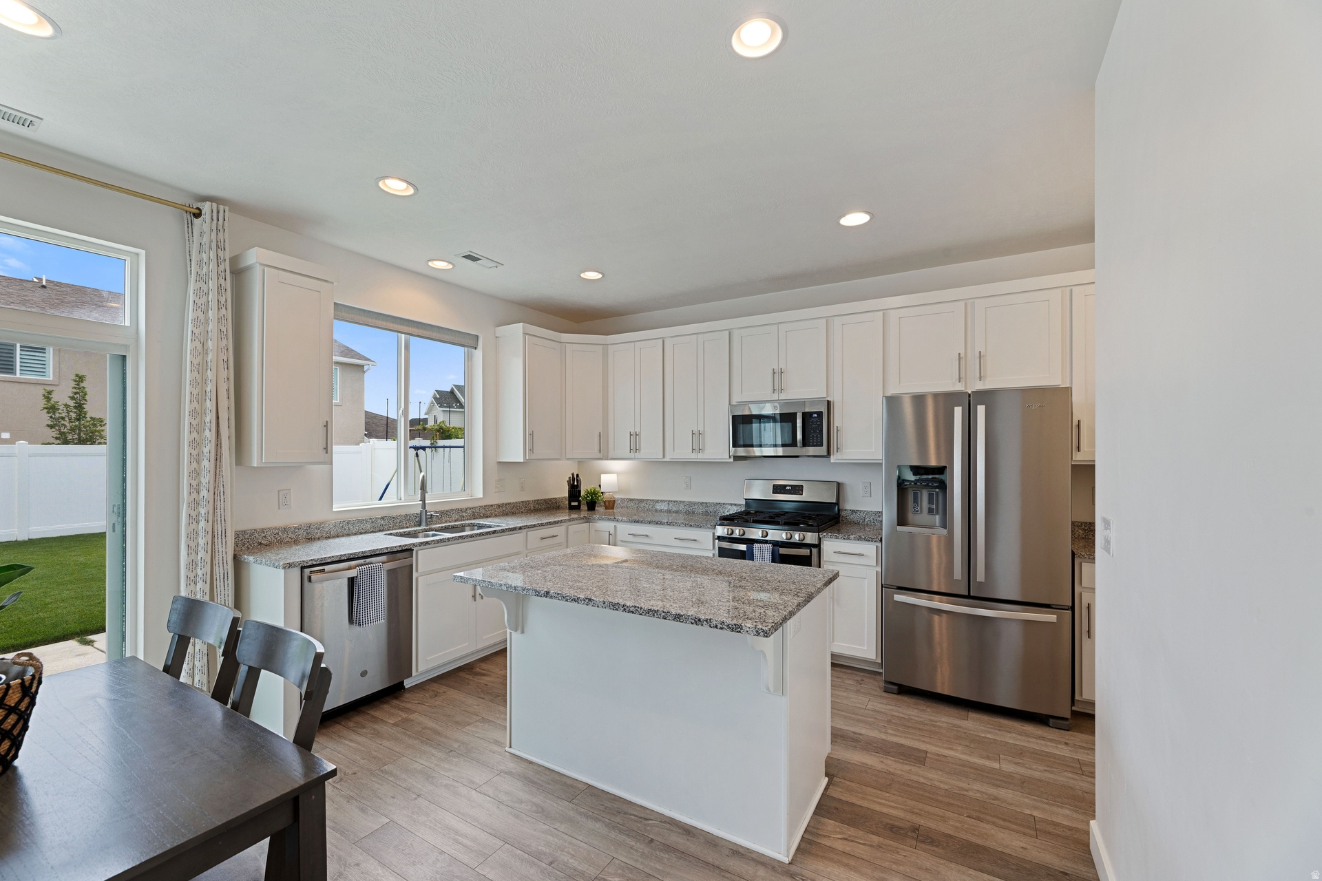STONE CREEK - Residential
