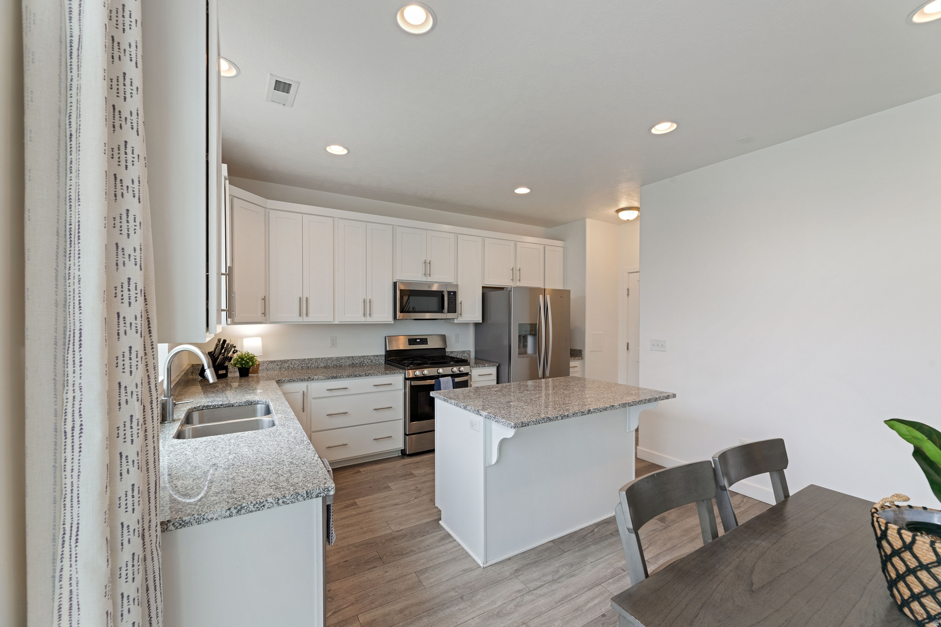 STONE CREEK - Residential