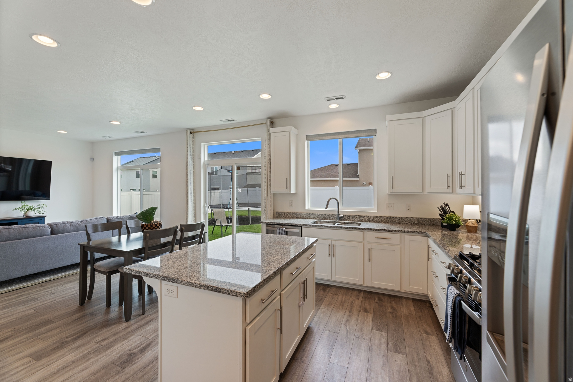 STONE CREEK - Residential