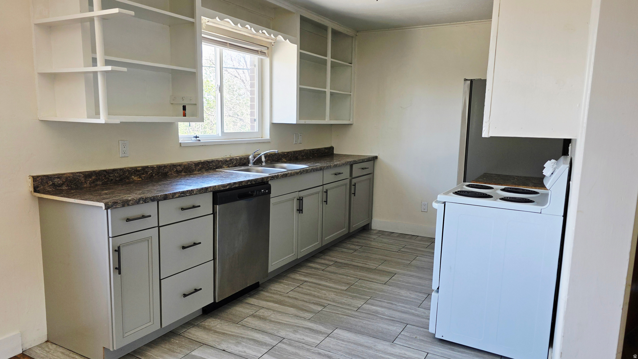 LAKERIDGE SUB #4 - Residential