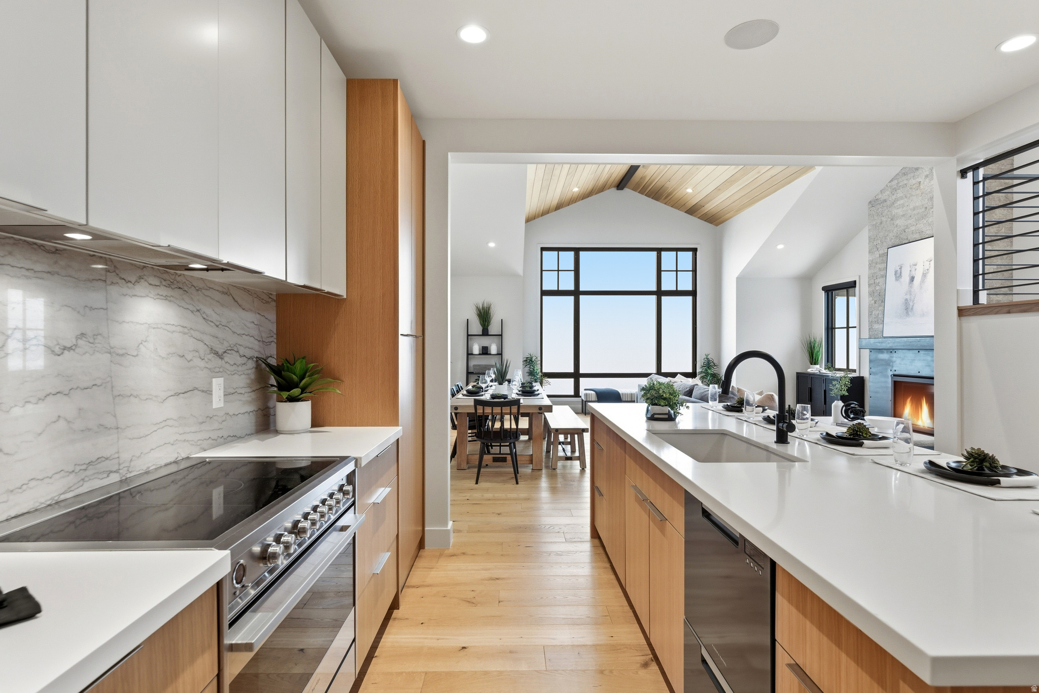 HIDEOUT CANYON PHASE 1 - Residential