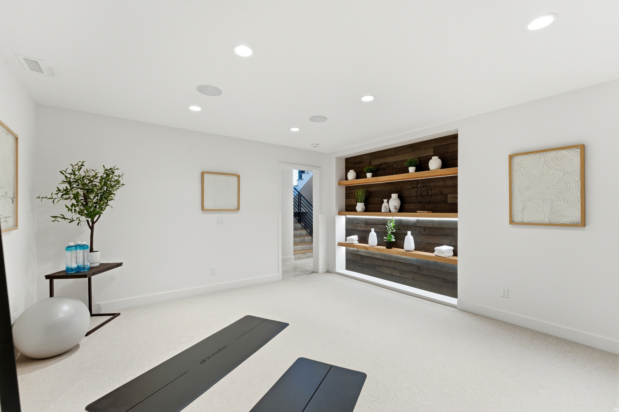 HIDEOUT CANYON PHASE 1 - Residential