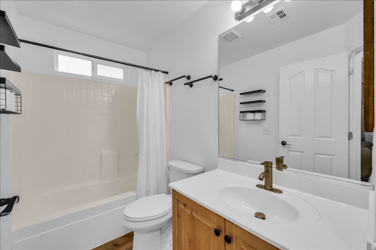 RIVER RIDGE GARDEN HOMES - Residential