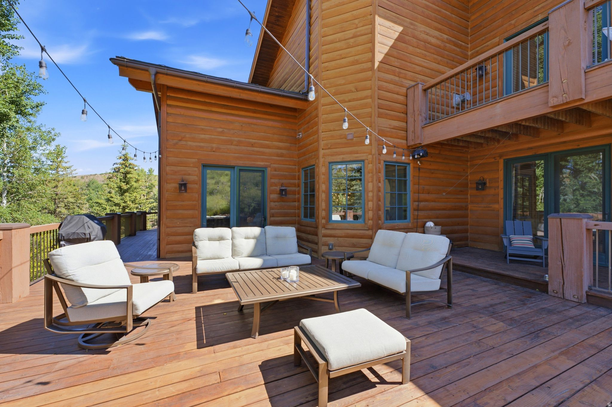 FAIRWAY HILLS - Residential