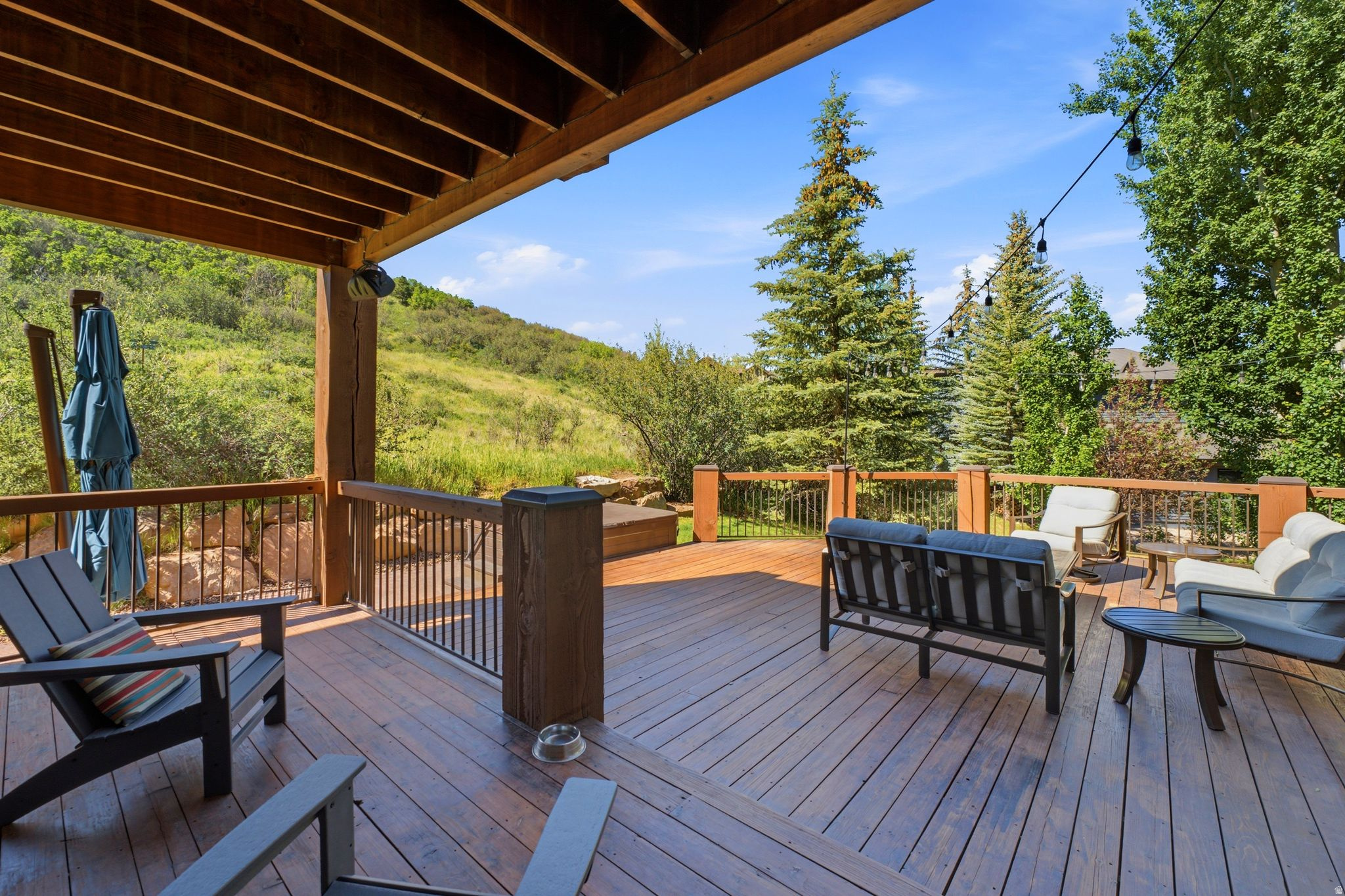 FAIRWAY HILLS - Residential