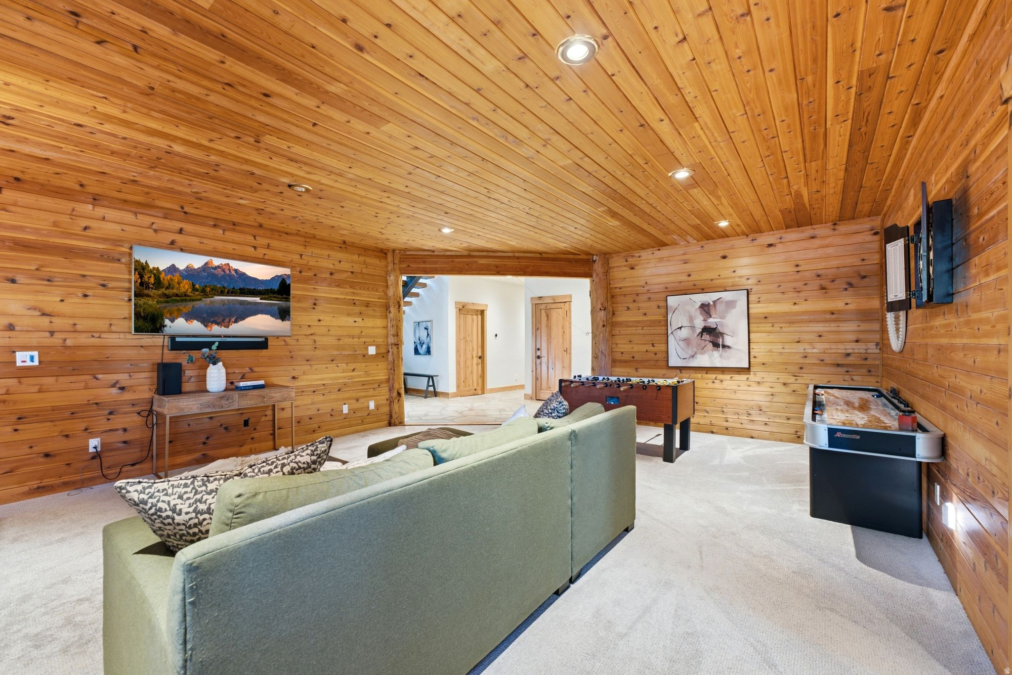 FAIRWAY HILLS - Residential