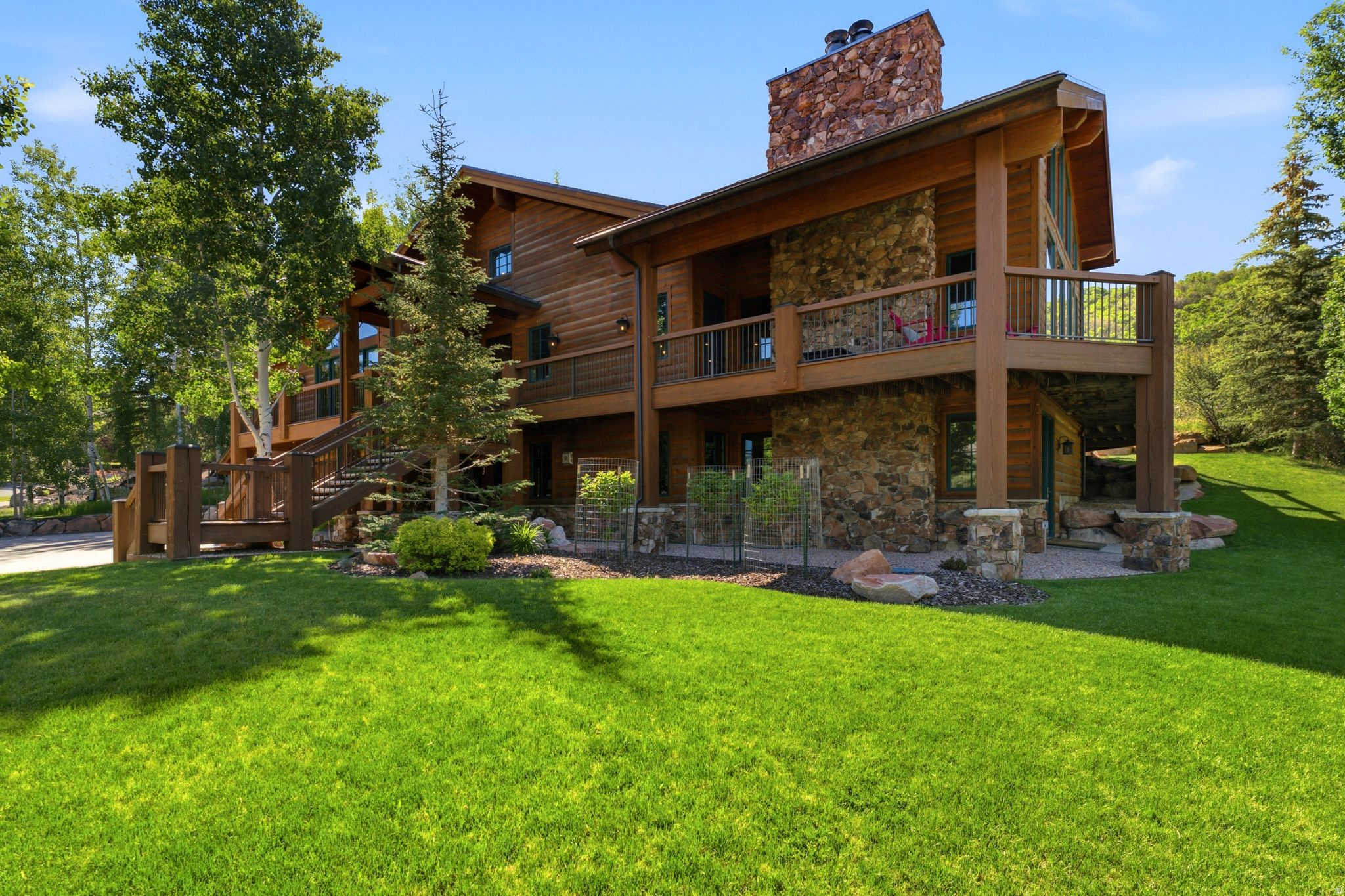 FAIRWAY HILLS - Residential