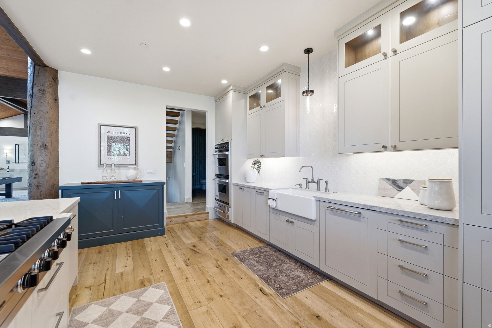 FAIRWAY HILLS - Residential