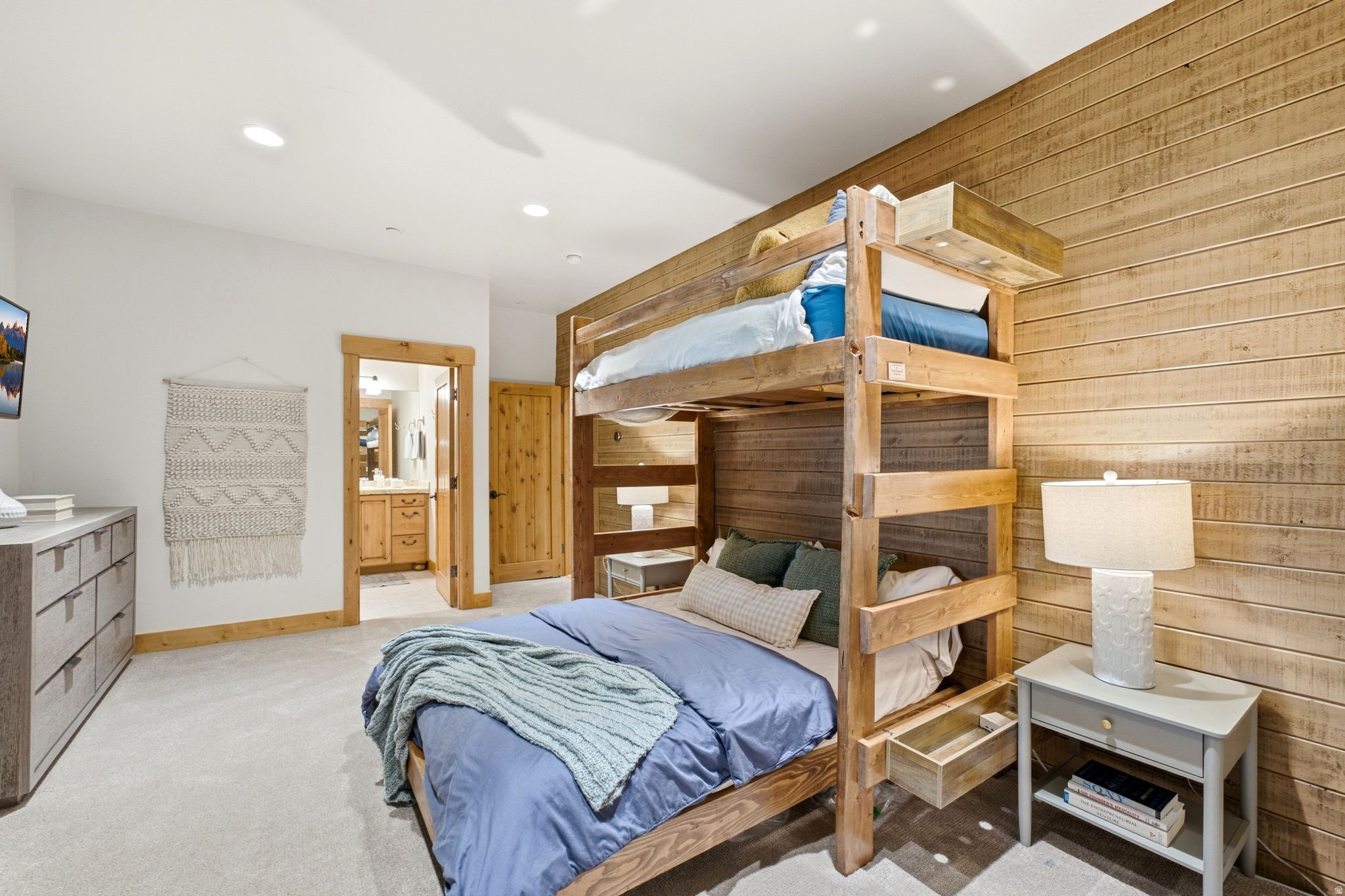 FAIRWAY HILLS - Residential
